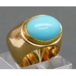 Damenring18 kt. Gelbgold, 1 Türkiscabochon, ca. 6,0 ct., RM 45, ca. 14 g schwer,  Mindestpreis: