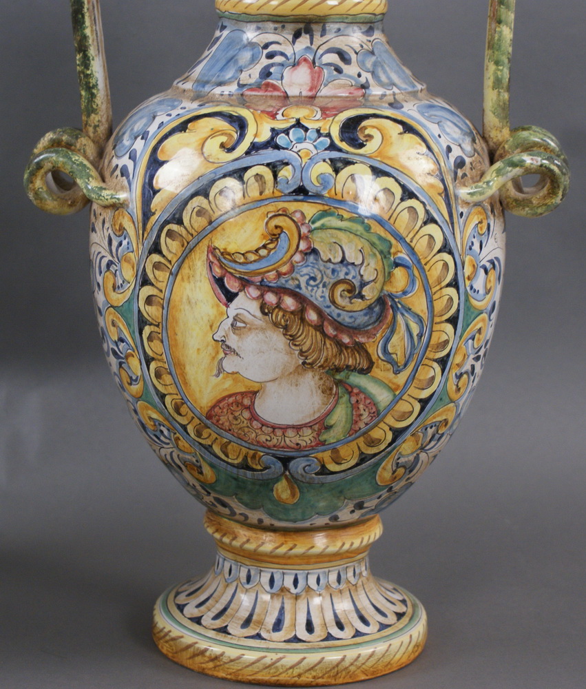 Reserve: 800 EUR        PAAR Amphoren, Keramik, bunt glasiert, min. best., H 56 cm - Image 4 of 11