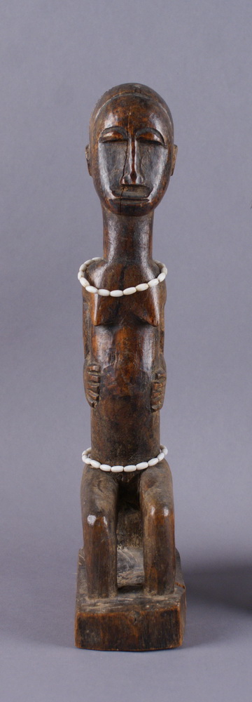 ZWEI FIGUREN Holz geschnitzte afrikanische Figuren, aus einer Privatsammlung ausSüddeutschland, H 35 - Image 2 of 6