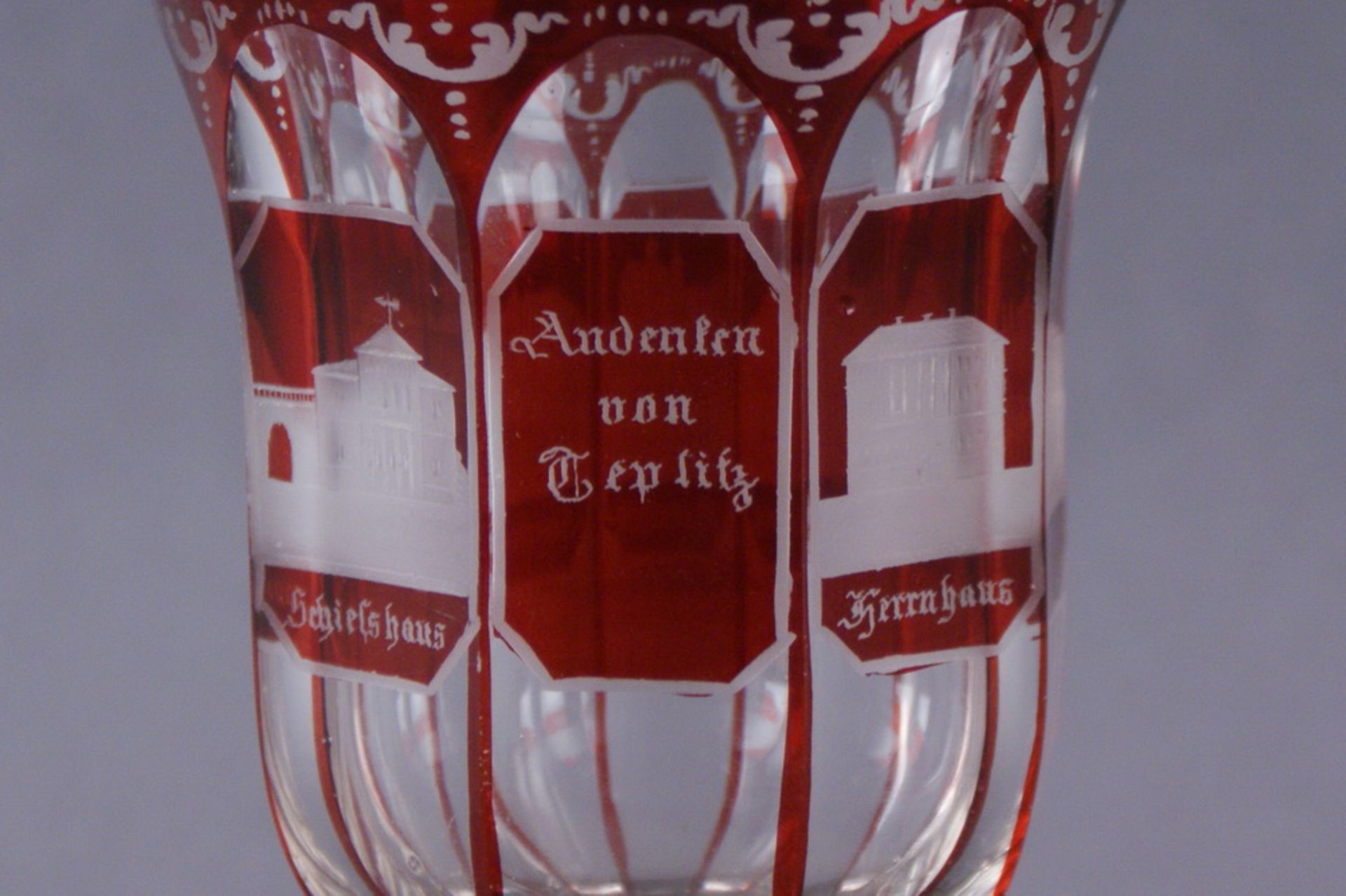 BIEDERMEIER GLAS19. JH, rotes Glas, auf Korpus bezeichnet, H 12 x Durchmesser 8 cm  Mindestpreis: - Bild 2 aus 3