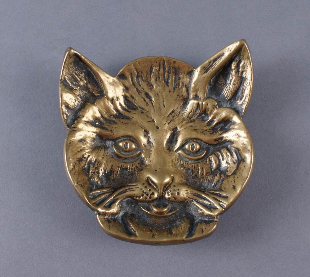 WIENER BRONZEkleine Schale in Form eines Katzenkopfes, Durchmesser ca. 10 cm  Mindestpreis: 50 EUR