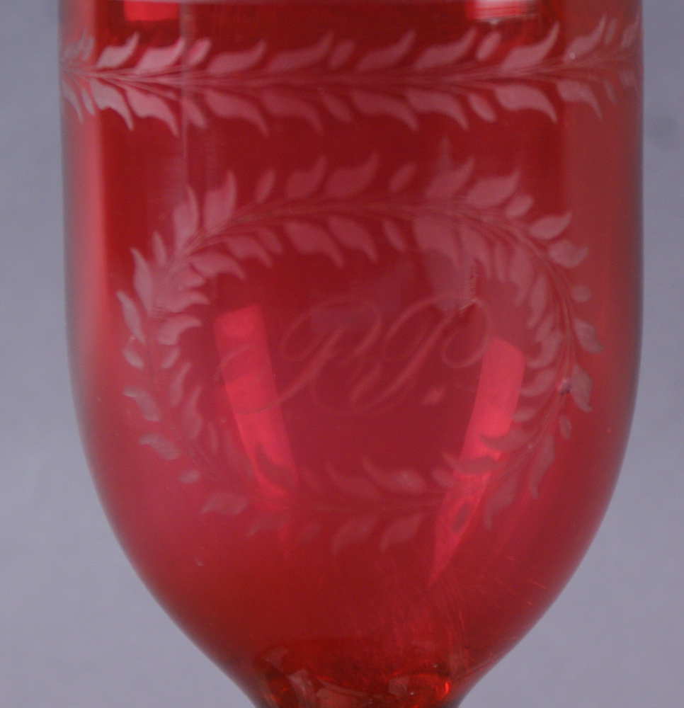 BIEDERMEIER GLAS19. JH, rotes Glas, auf Korpus bezeichnet, H 15 x Durchmesser 8,5 cm - Image 2 of 2