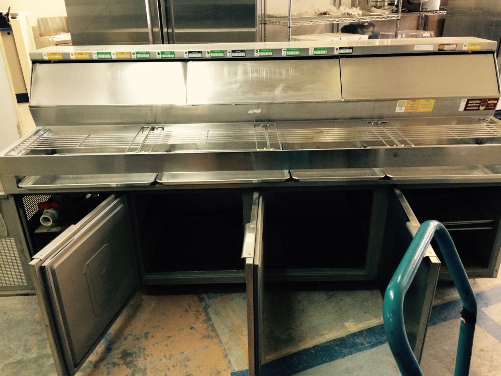 Randell Pizza Prep Table - Model DPM102L FOB Kelowna Contact Jerry For Details 604-808-5900 - Image 2 of 5