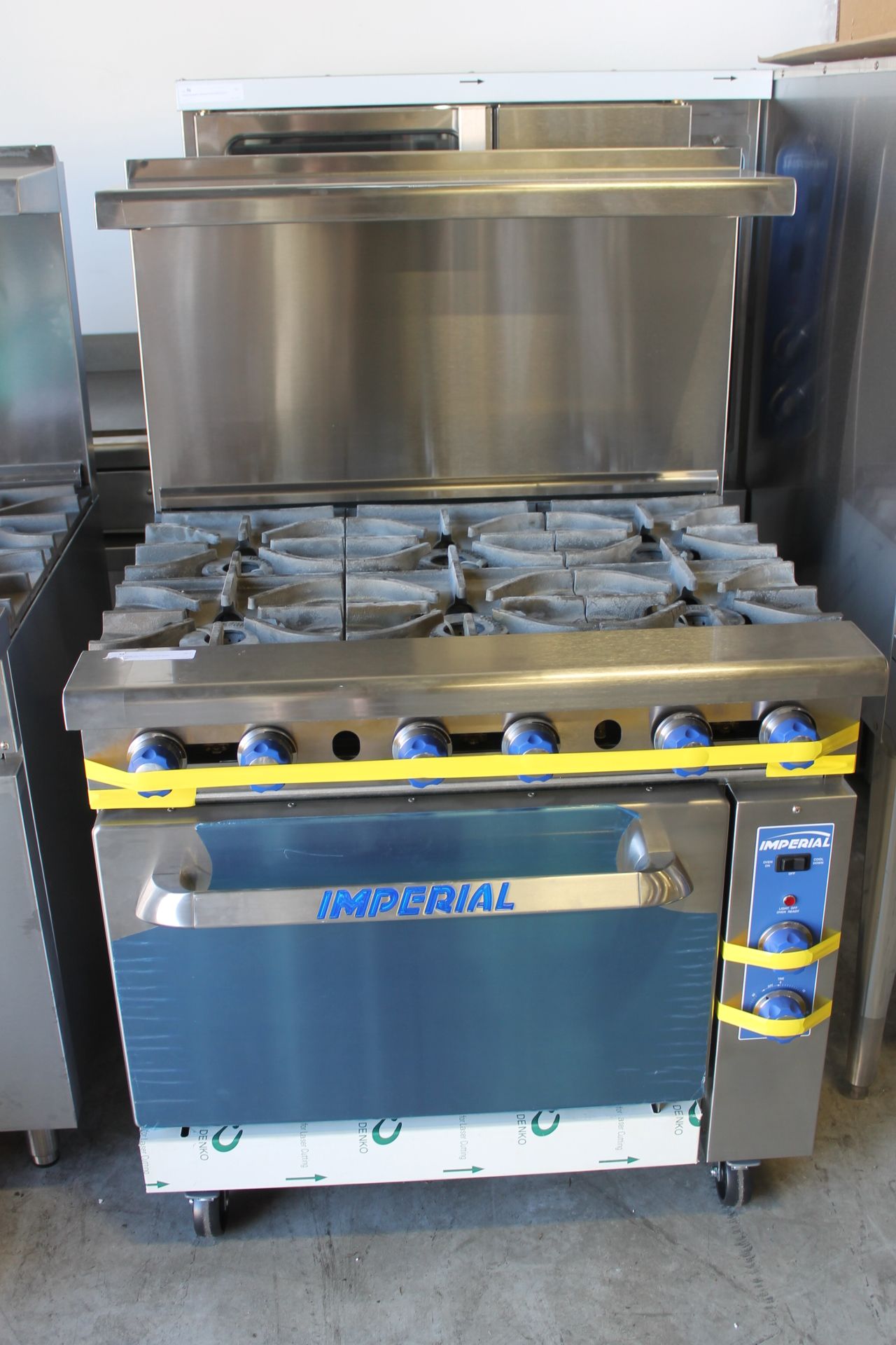 Imperial 6 Burner with Convection Oven model IR-6-C