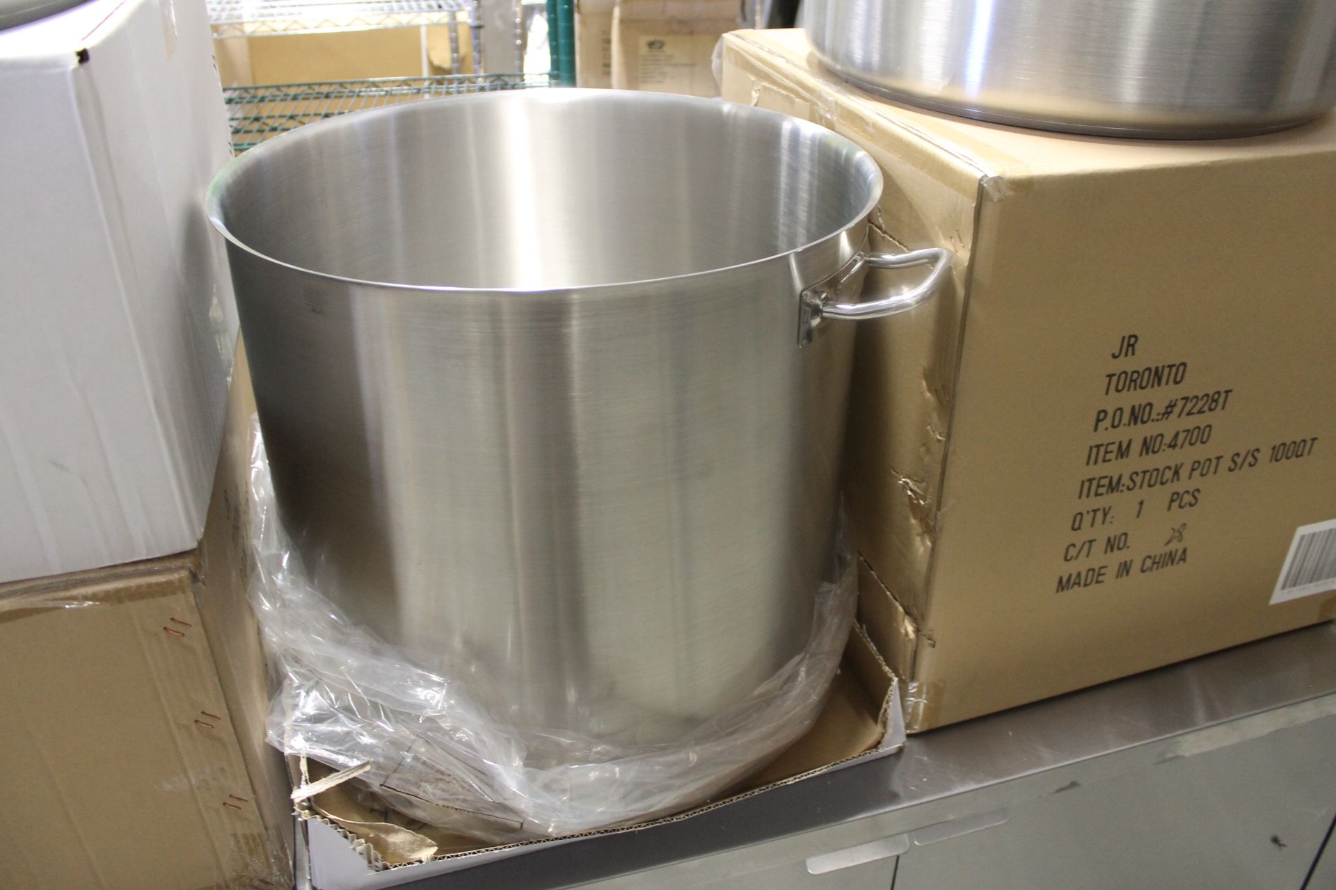 Heavy Duty 100qt Crown Select Stainless Steel Stock Pot - no lid - Image 2 of 3