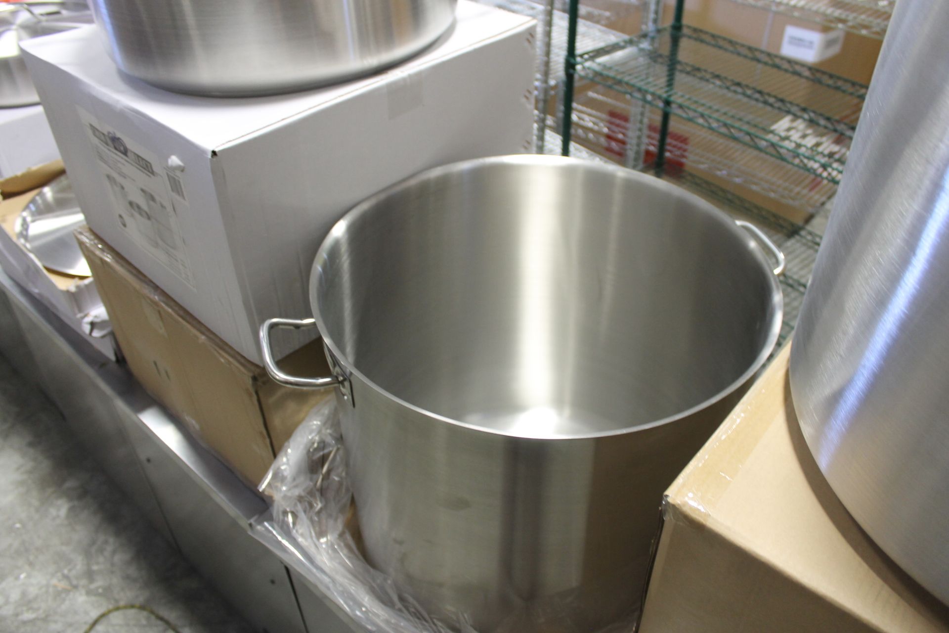 Heavy Duty 100qt Crown Select Stainless Steel Stock Pot - no lid - Image 3 of 3