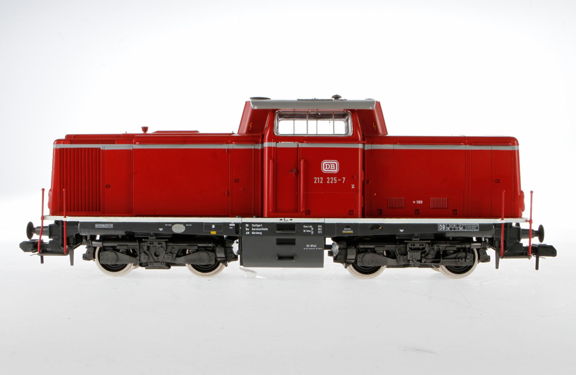 Märklin Diesellok "DB 212 225-7" 5772, Spur 1, elektrisch, rot, leichte Alterungsspuren, Länge 38,5,