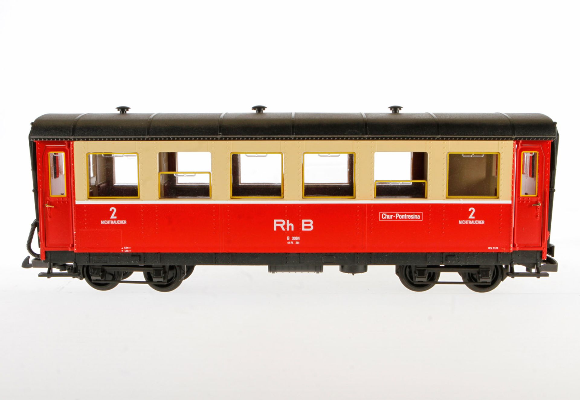 LGB Personenwagen "B 3064 RhB", creme/rot, mit Inneneinrichtung, Alterungs- und Gebrauchsspuren,