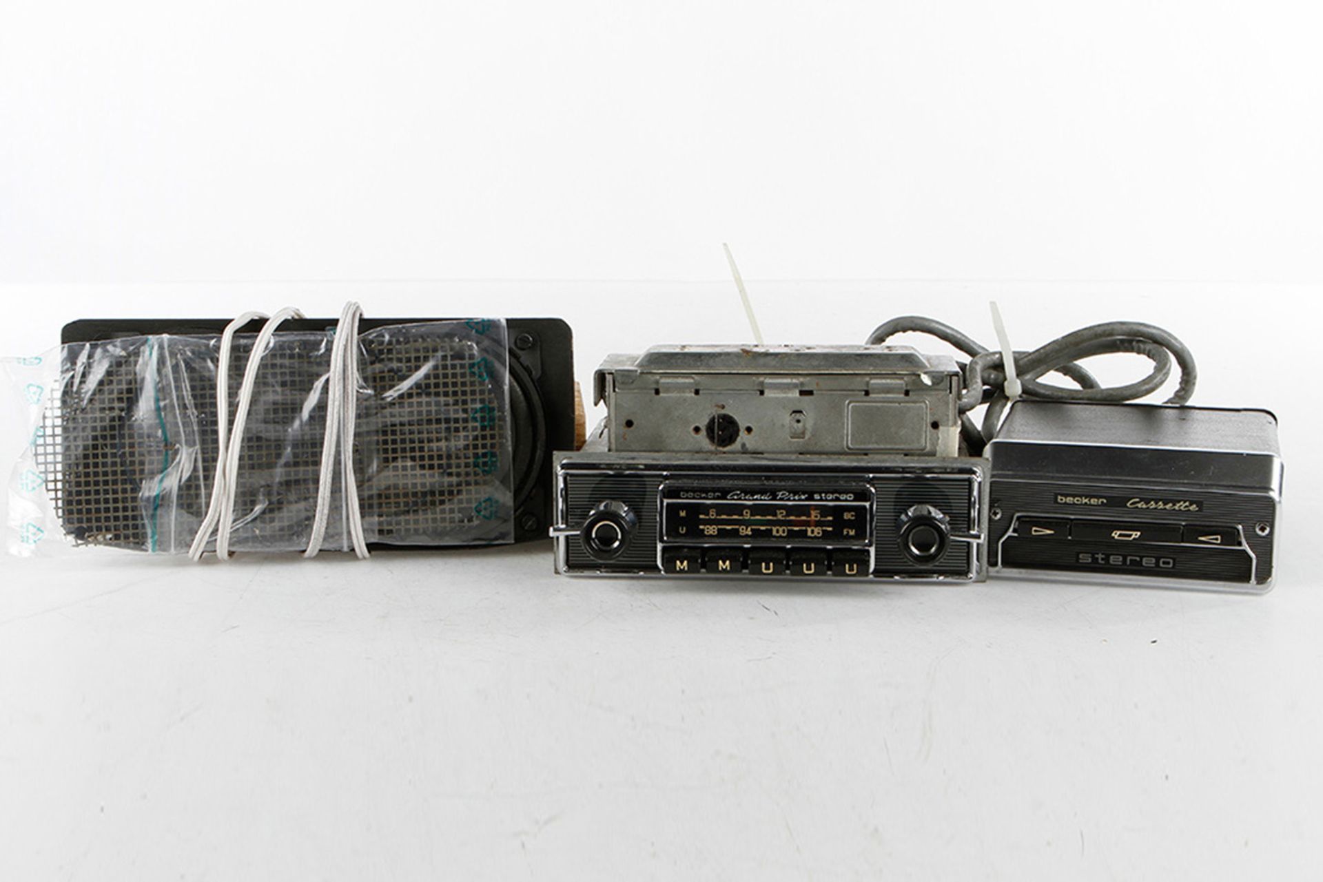 Becker Grand Prix Autoradio mit Stereo-Cassettenspieler,  Funktion geprüft inkl.