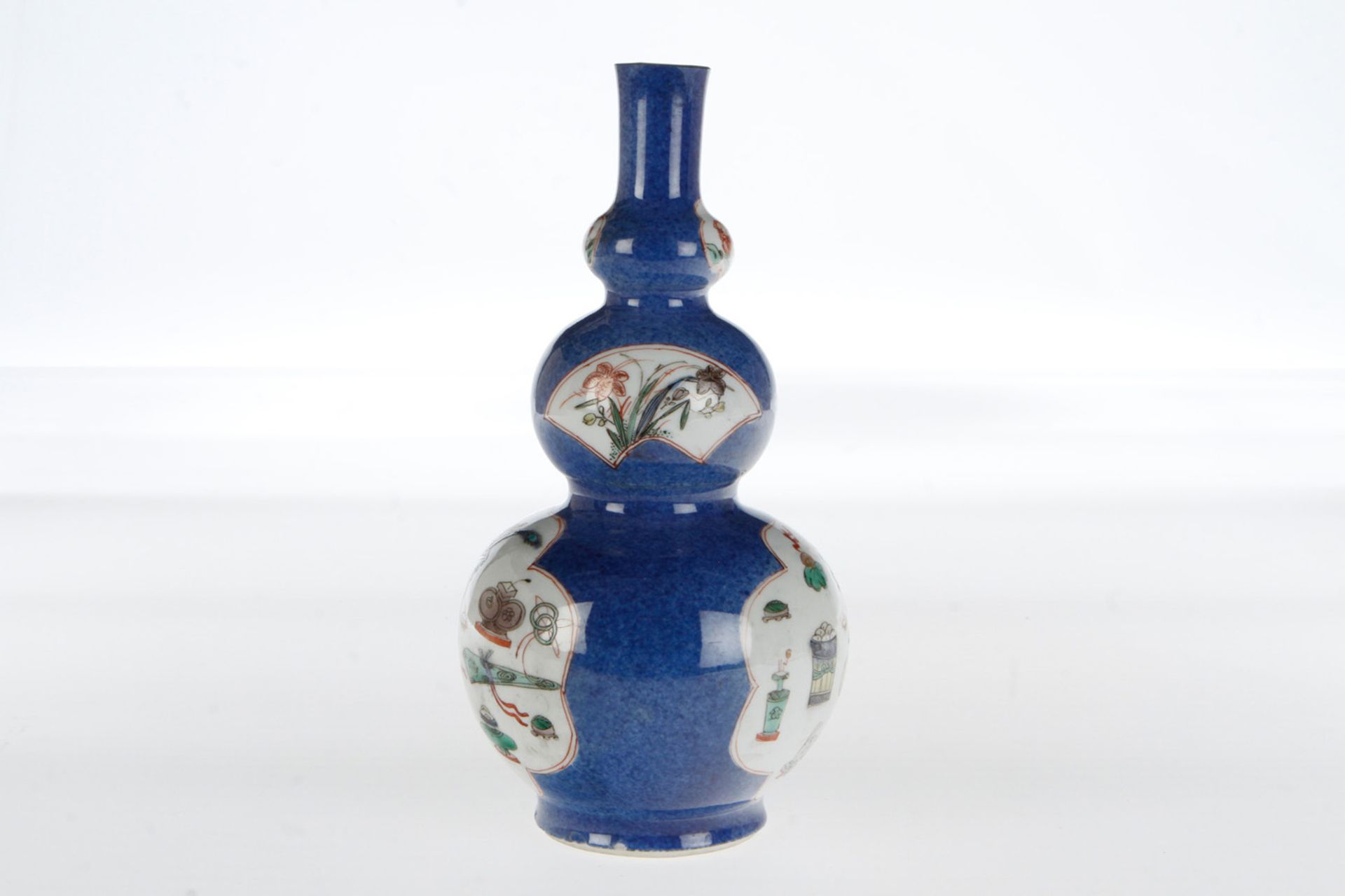 Famille verte Doppelkürbisvase mit famille verte-Dekor. Kangxi-Periode (1662-1722)  Vase von - Bild 4 aus 4