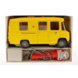 1 Schuco Servo Postauto 362262, mit Fernbedienung, Alterungsspuren, OK, Z 2-3