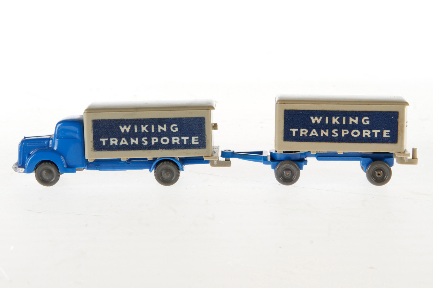 Wiking Sattelzug "Wiking Transporte" mit Anhänger, Kunststoff, blau/grau, unverglast, Drahtachsen,