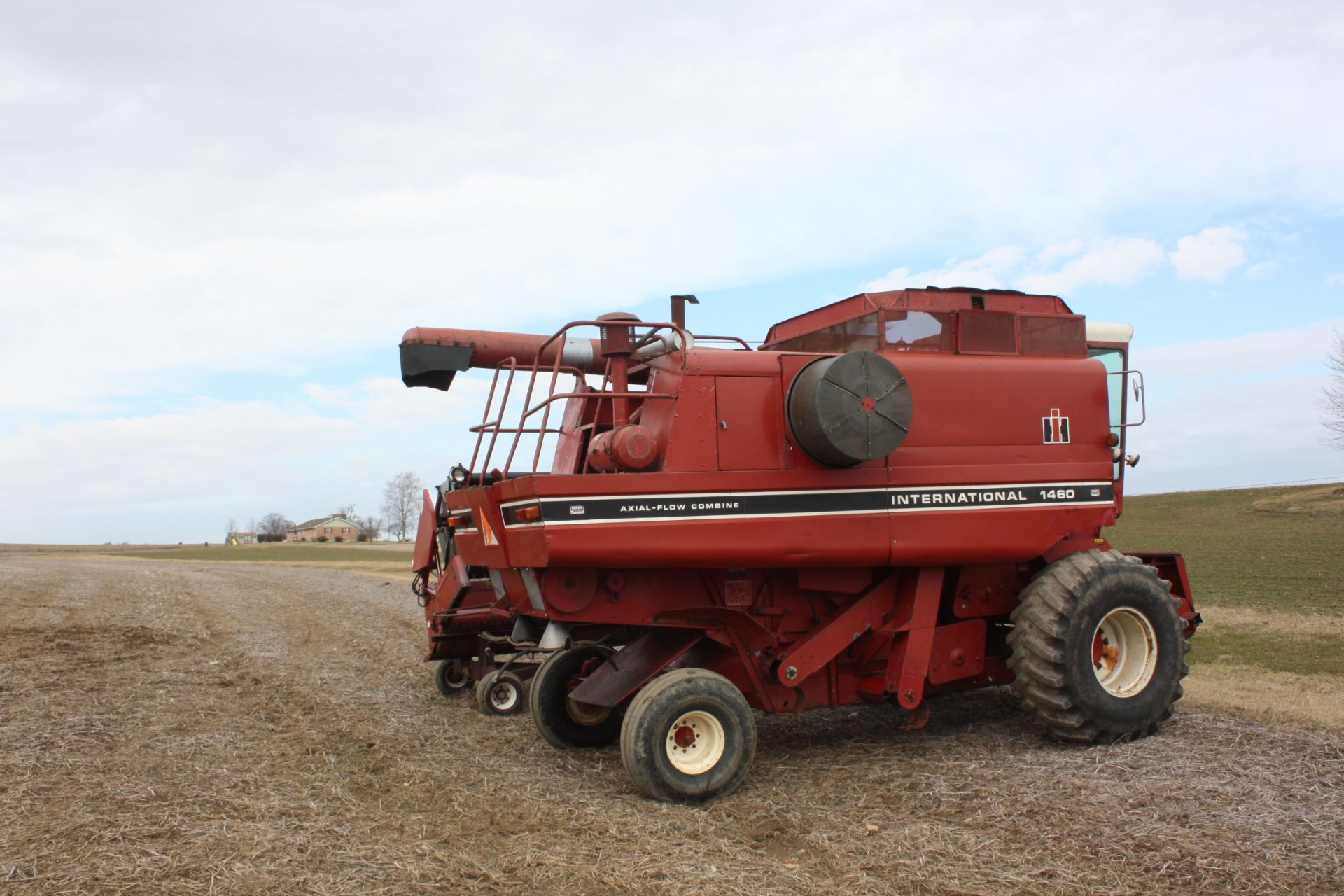 IH 1460 Combine 2wd recent complete engine O/haul