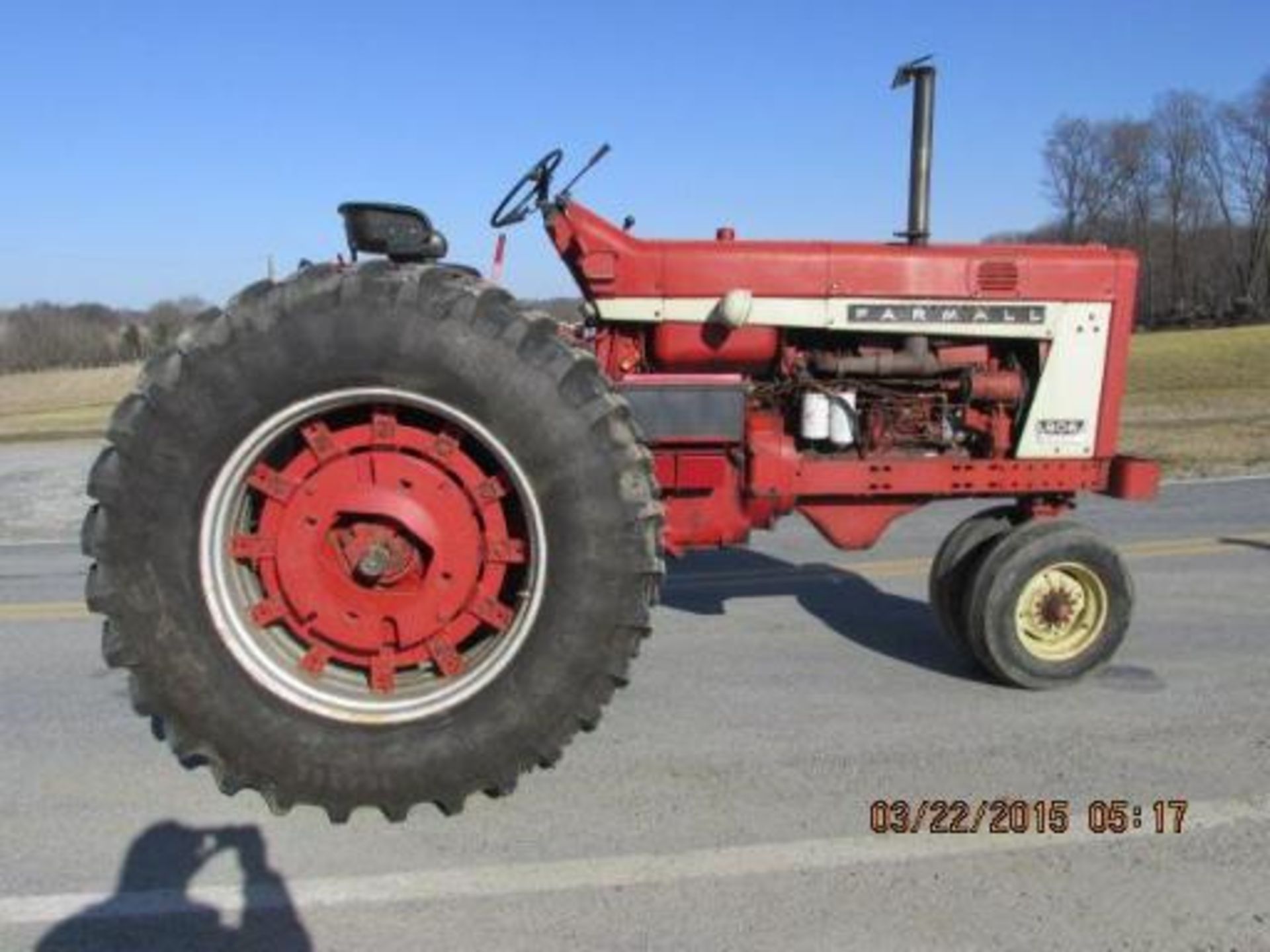 Farmall 806-D w/ M & W turbo, Roosa Master fuel injection pump, runs great, on like new 18.4 R x - Image 12 of 16