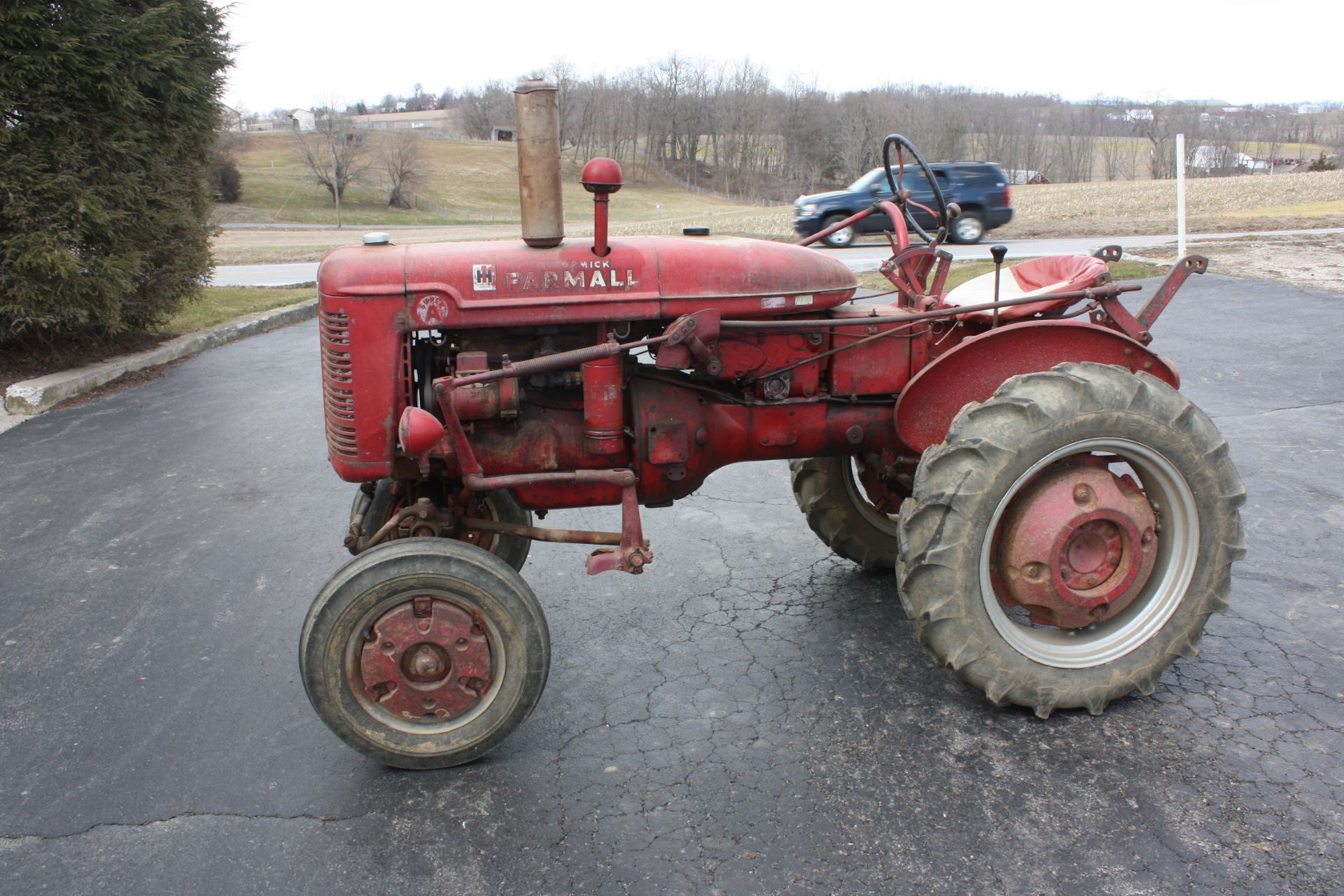 Farmall Super A  This has been the family tractor (Irene's), Purchased  in 1951 and  has been very - Image 3 of 17