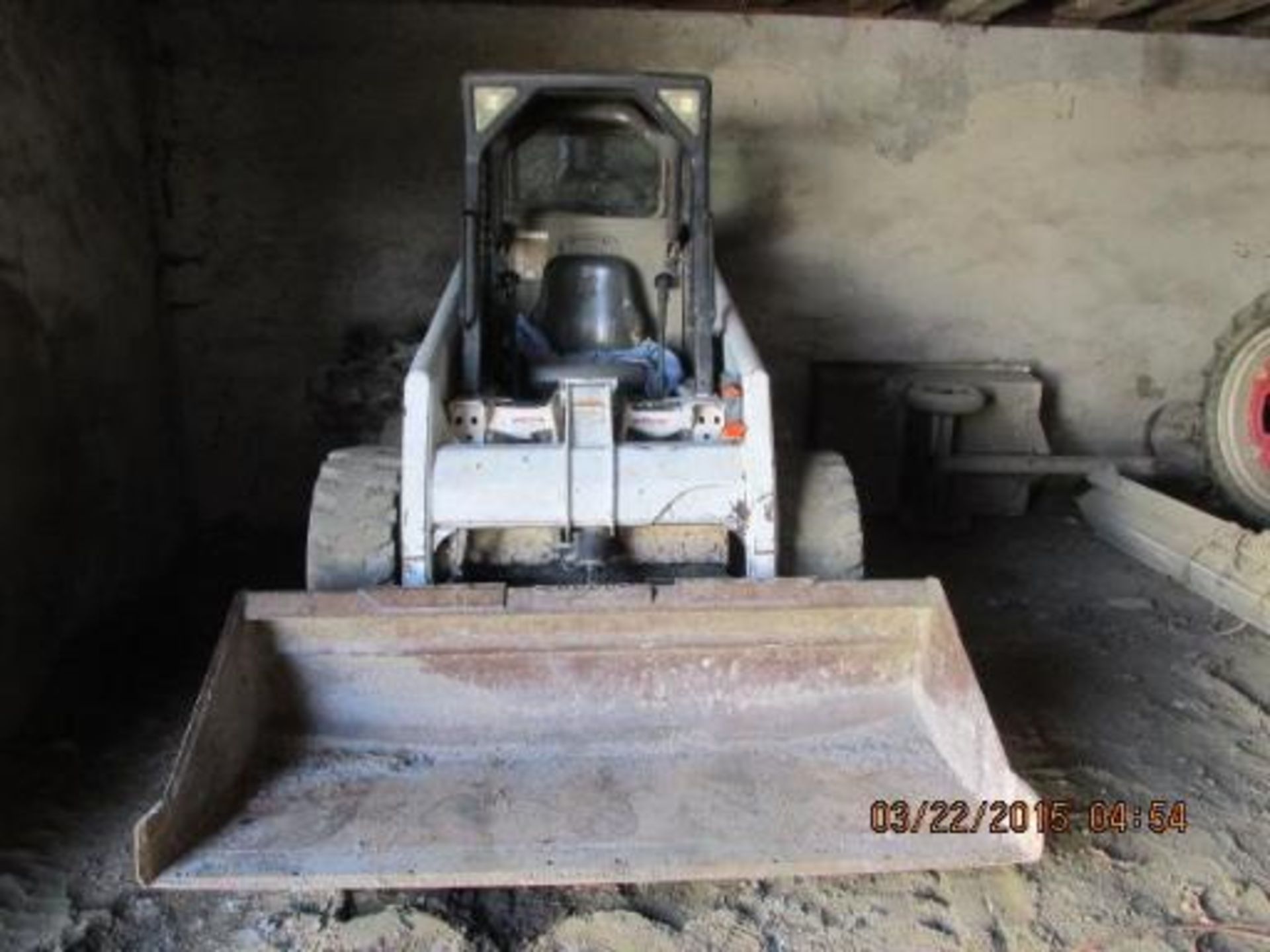 Bobcat 863 skidloader w/ Deutz engine and Q/tach bucket,  good operating machine, runs well and - Image 6 of 7