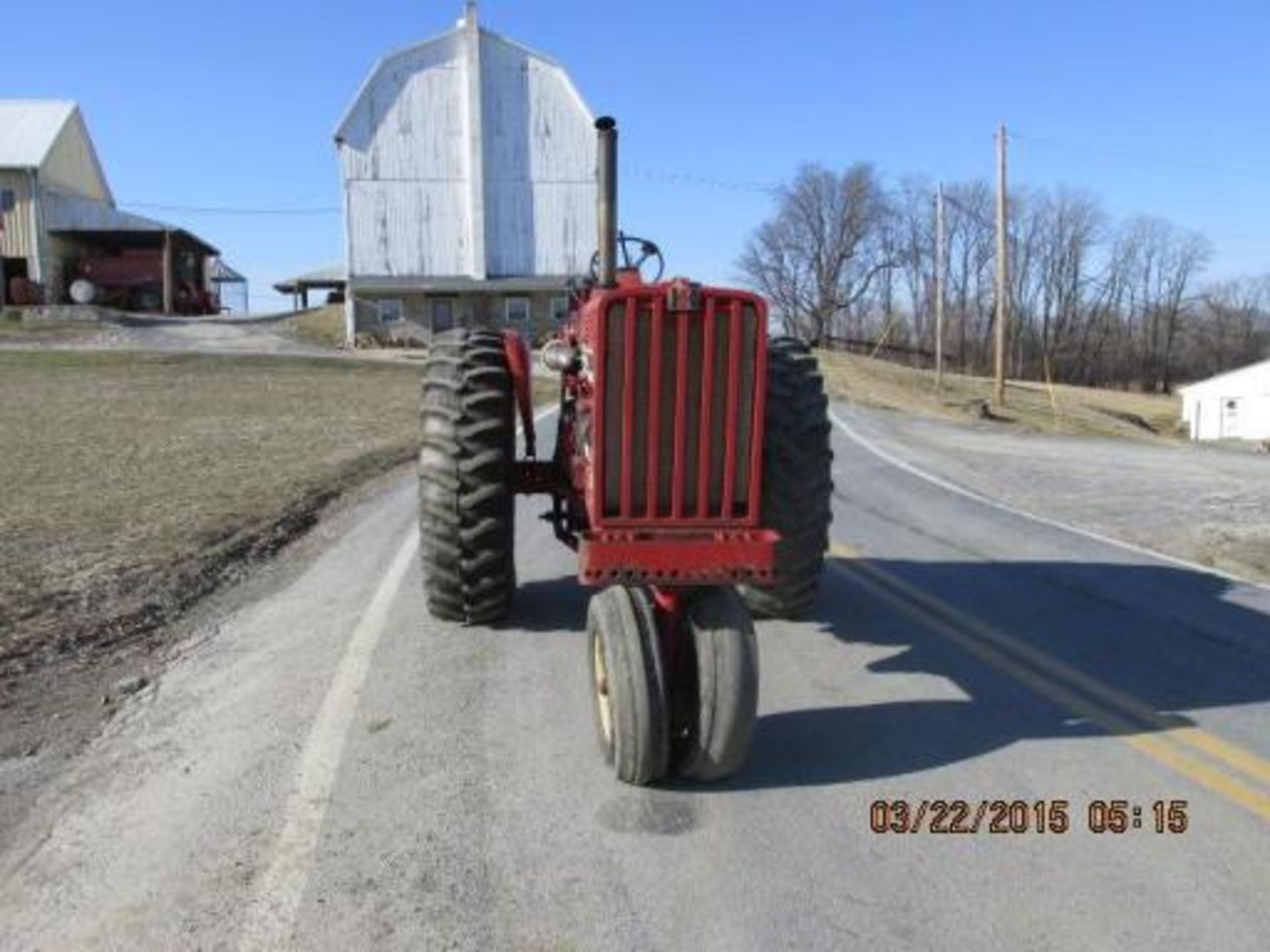 Farmall 806-D w/ M & W turbo, Roosa Master fuel injection pump, runs great, on like new 18.4 R x - Image 5 of 16