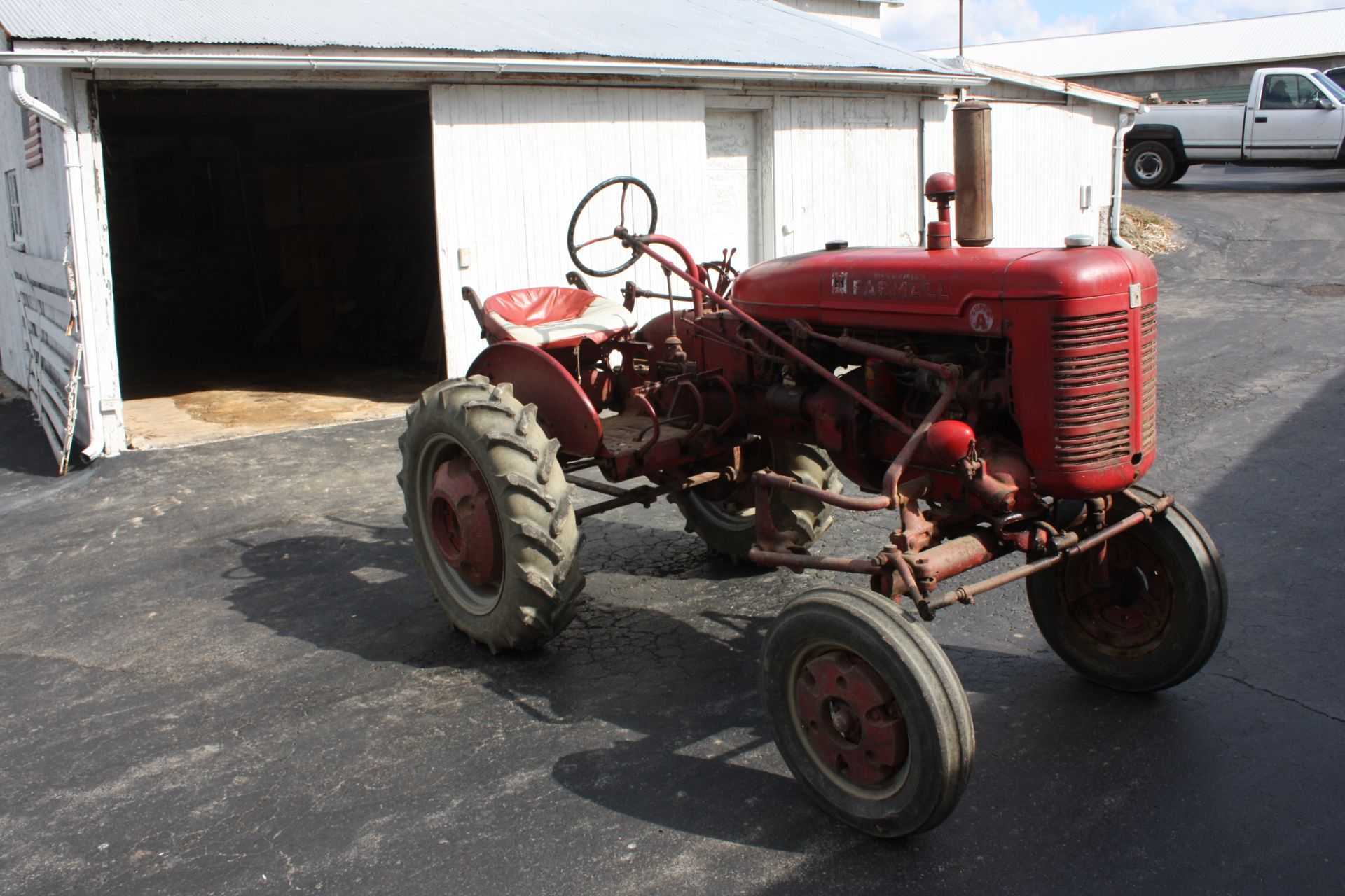 Farmall Super A  This has been the family tractor (Irene's), Purchased  in 1951 and  has been very - Image 5 of 17