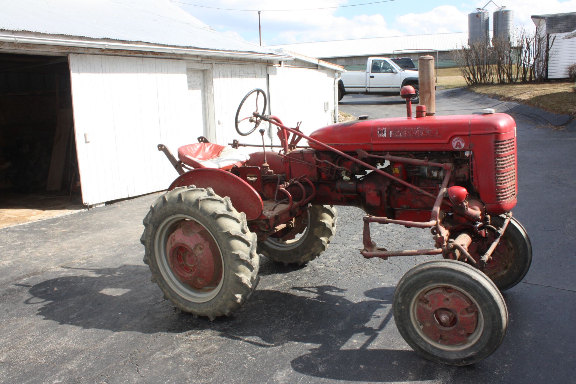 Farmall Super A  This has been the family tractor (Irene's), Purchased  in 1951 and  has been very - Image 6 of 17