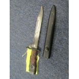 Bayonet: British No7 MK1 Bayonet with swivelling pommel for No4 rifle & jungle carbine. Bowie