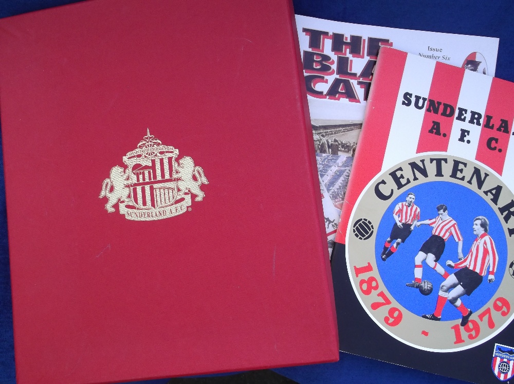 Sunderland AFC, 'The Official History 1879-2000' deluxe edition in presentation red board case