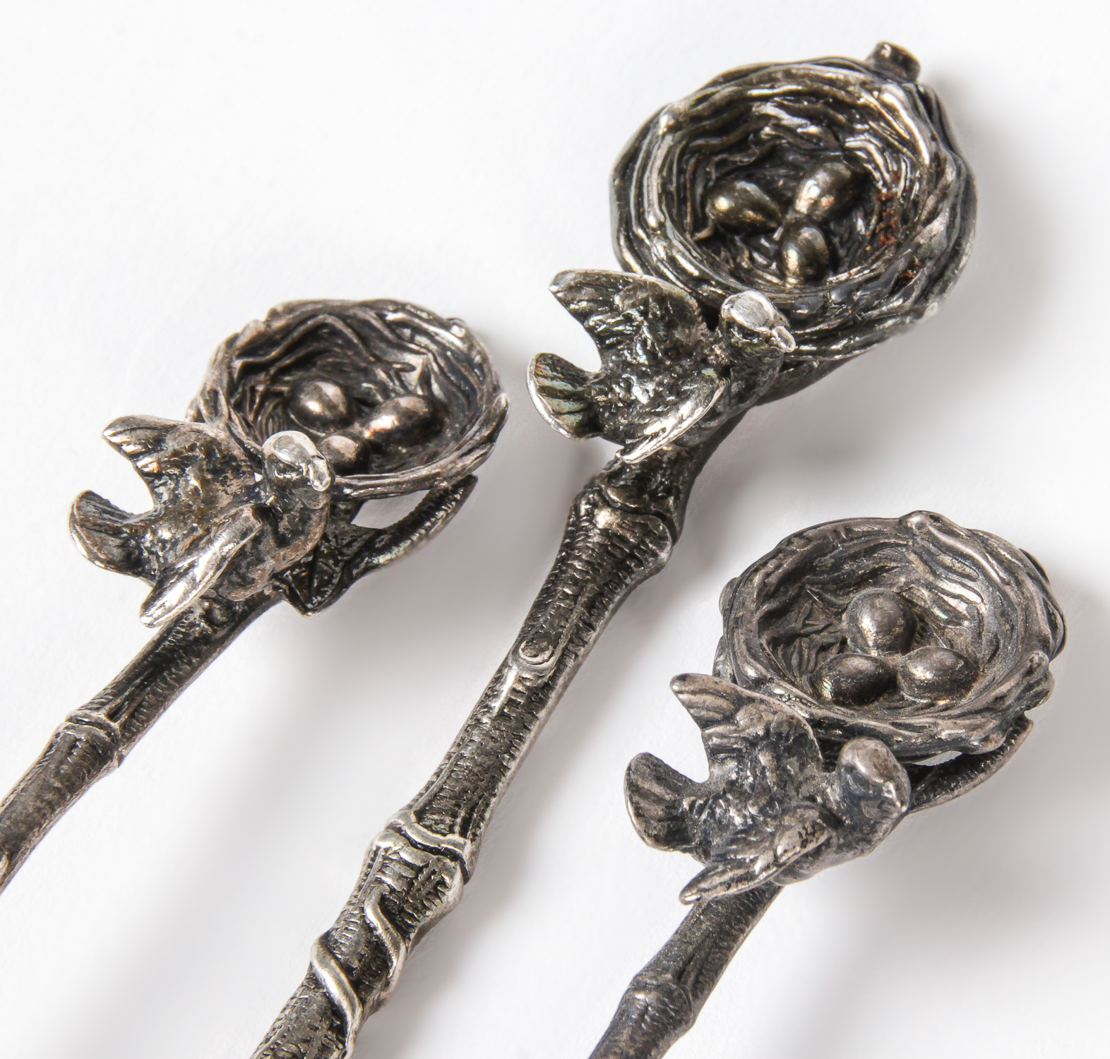 19th C Robbins Clark and Biddle Sterling Table Setting. Knife, spoon and fork in bird nest motif. - Image 3 of 5