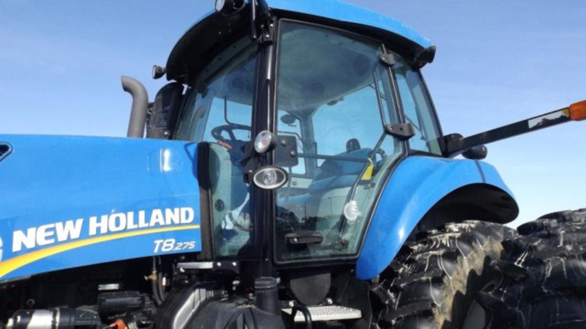 New Holland T8.275 Tractor '12, sn#ZCRC03823 2101 Hrs, MFWD, Deluxe Cab, Buddy Seat, 235 HP, 18/4 - Image 8 of 18