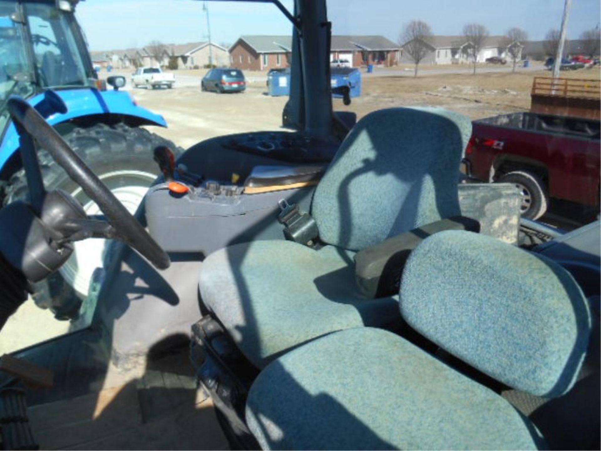 New Holland T8020 Tractor '09, sn#Z8RW02210 5630 Hrs, MFWD, Fully Equipped Cab, Buddy Seat, 278 - Image 8 of 11