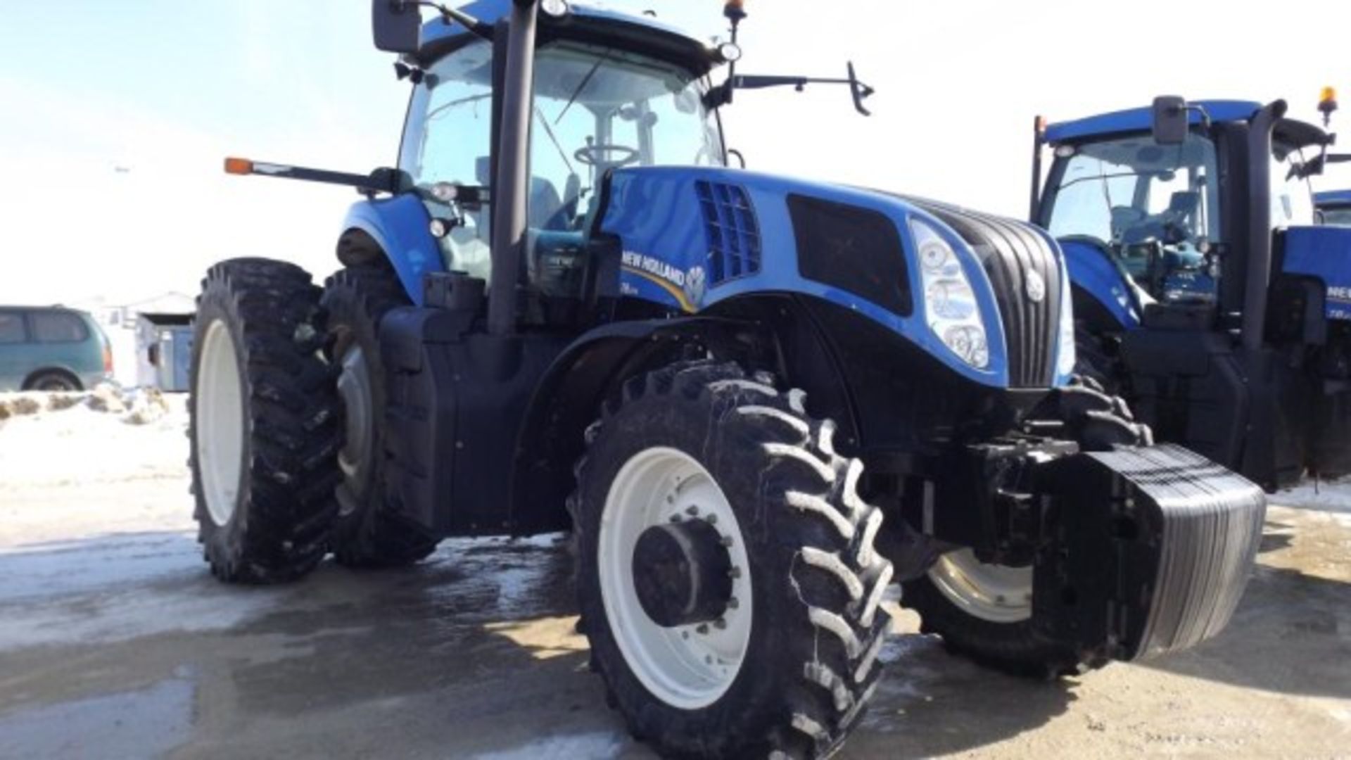 New Holland T8.275 Tractor '12, sn#ZCRC03823 2101 Hrs, MFWD, Deluxe Cab, Buddy Seat, 235 HP, 18/4 - Image 3 of 18