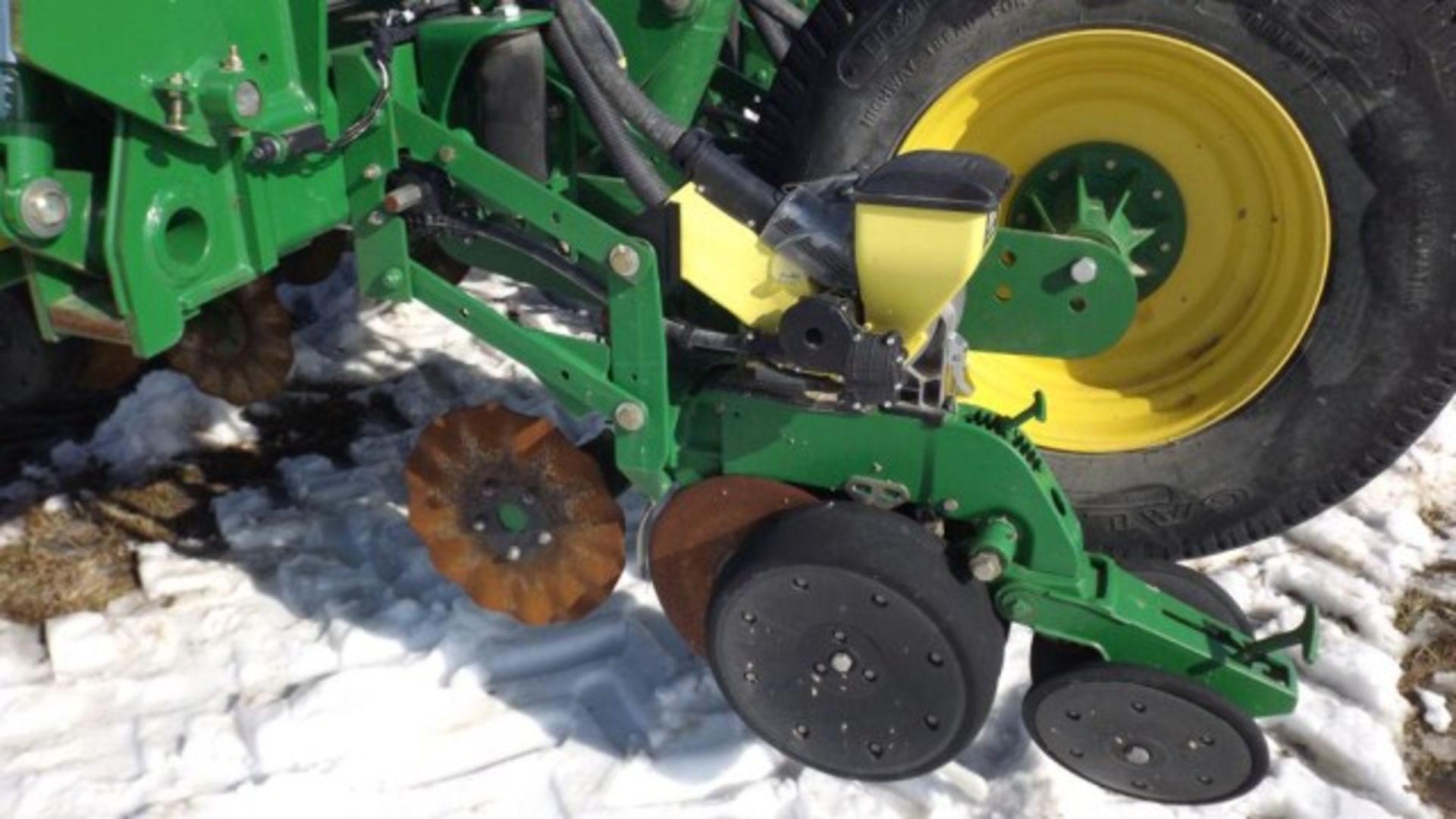 JD 1770NT CCS Planter, '11, sn# 1A01770EVBM740399 24 Row, Pecision Eset Units, Row Command, Hyd. - Image 5 of 23