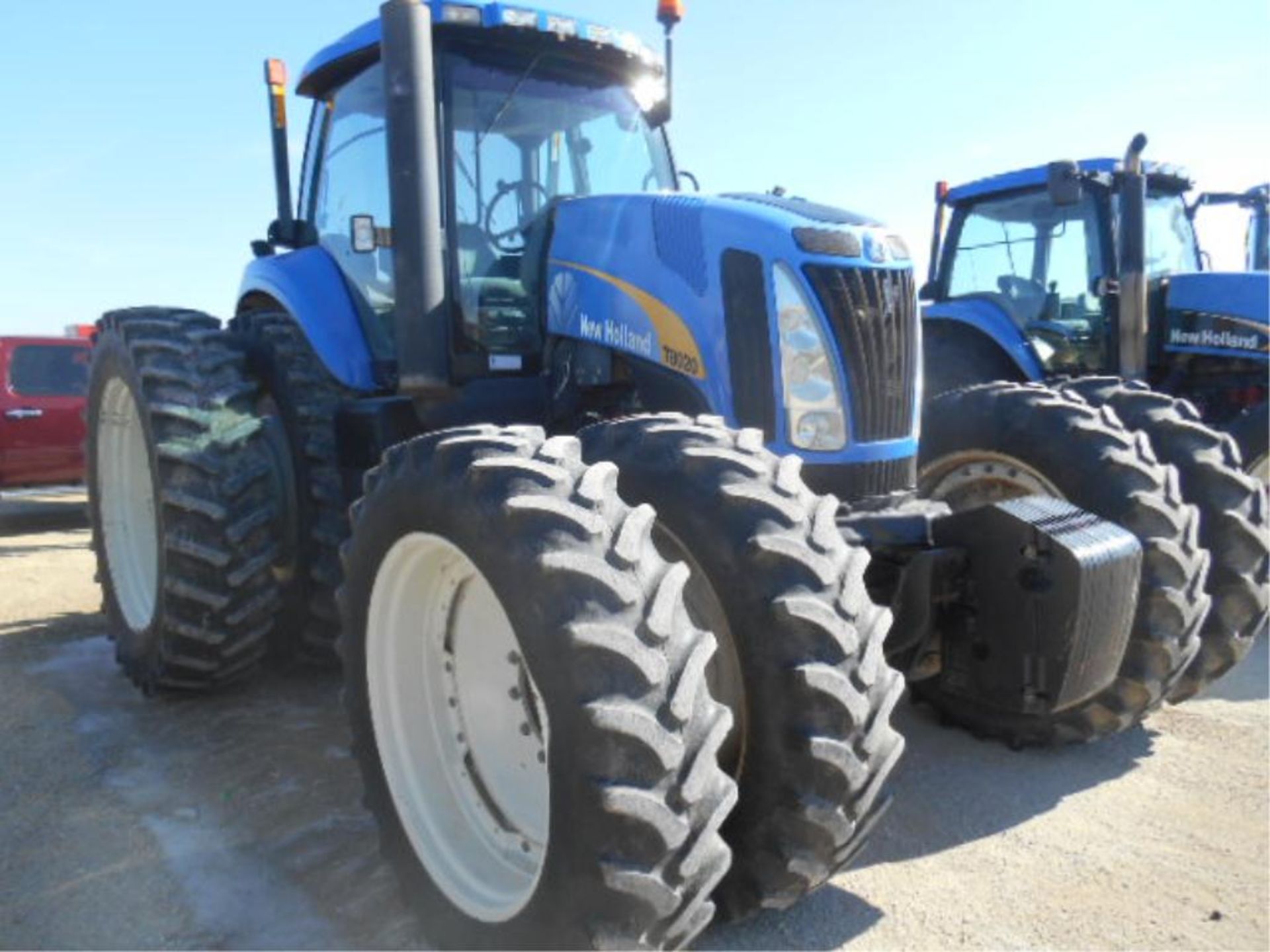 New Holland T8020 Tractor '09, sn#Z8RW02210 5630 Hrs, MFWD, Fully Equipped Cab, Buddy Seat, 278 - Image 2 of 11