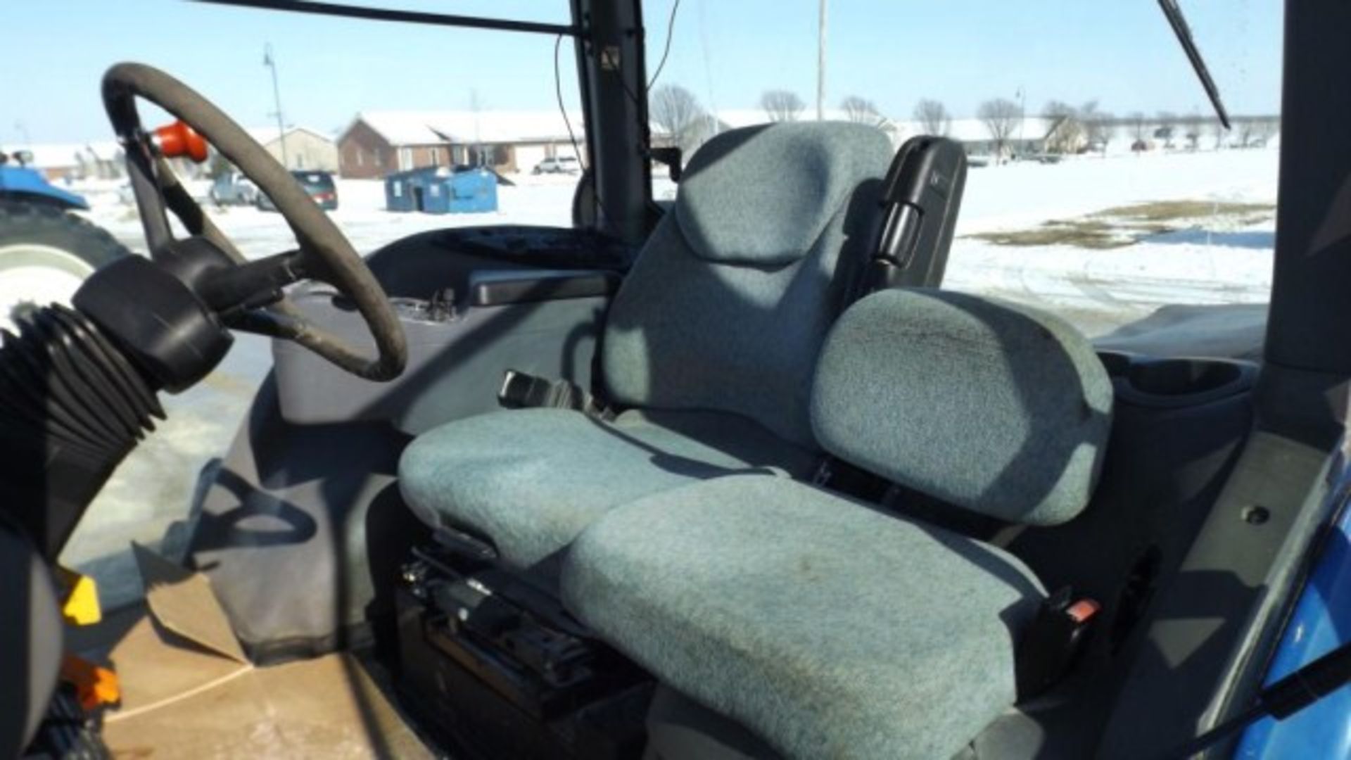 New Holland TG.255 Tractor '04, sn#JAW13511 Fully Equipped Cab, Buddy Seat, super steer - Image 11 of 15