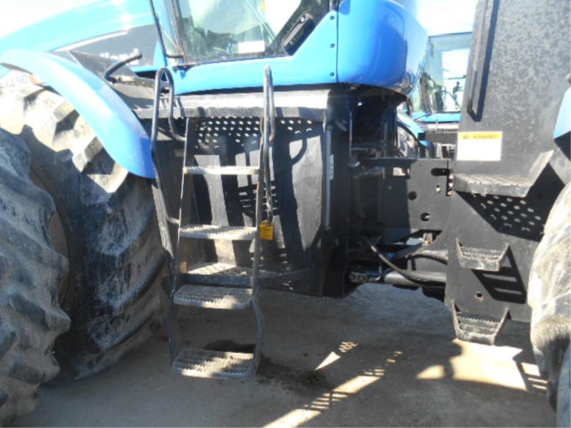 New Holland TJ450 Tractor '02, sn# RVS001131 4741 Hrs, 4WD, Fully Equipped Cab, 450 HP, 16/2 PS, - Image 6 of 15