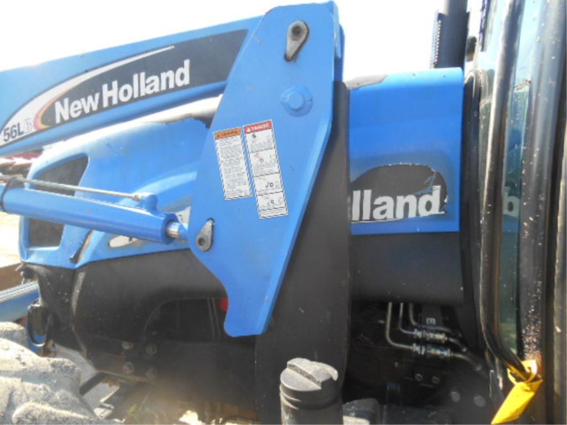 New Holland TS115 Tractor. '06, sn#ACP258890 9523 Hrs, MFWD, Cab, 115 HP, 12/2, 3 Pt, 2 Hyd. - Image 9 of 20