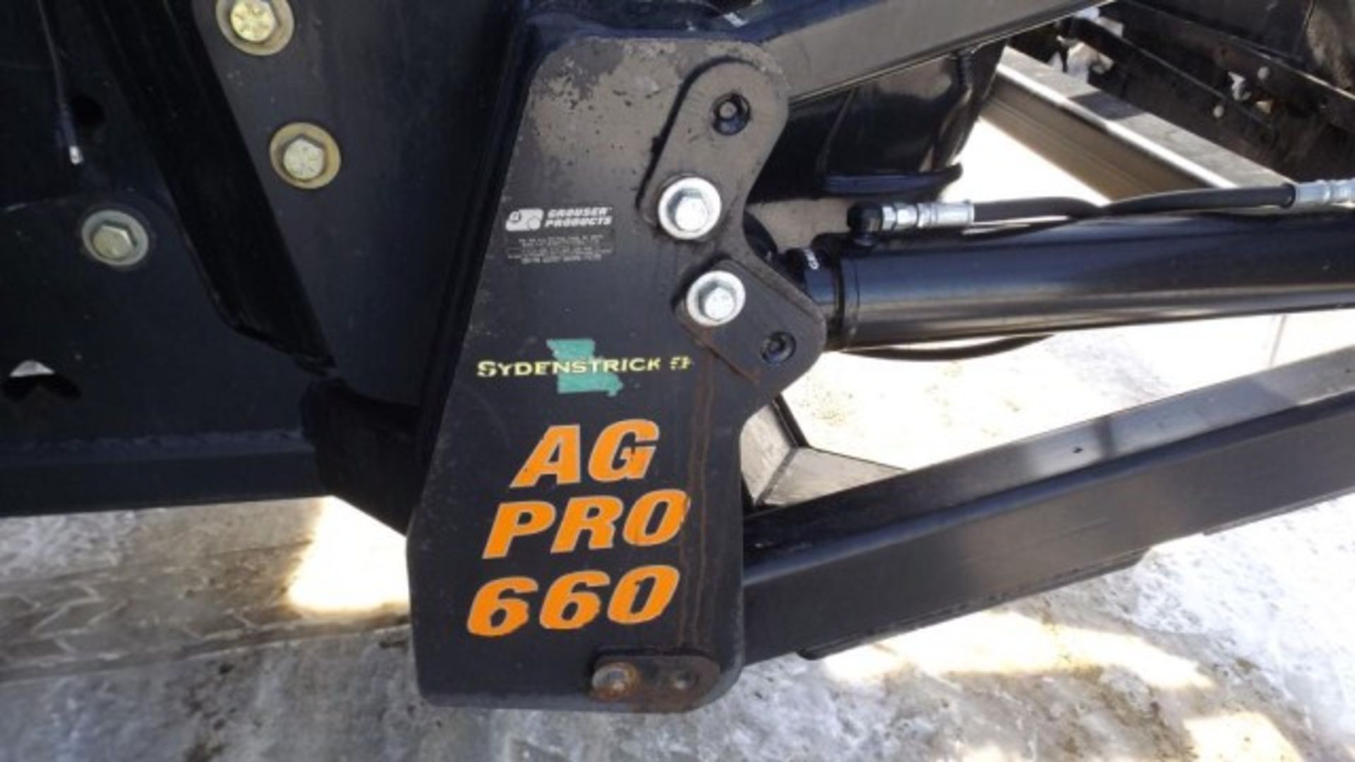 Ag Pro 660 Grouser 16' Front Blade & Brackets Selling off of T9060 ( Seller will remove if purchased - Image 9 of 10