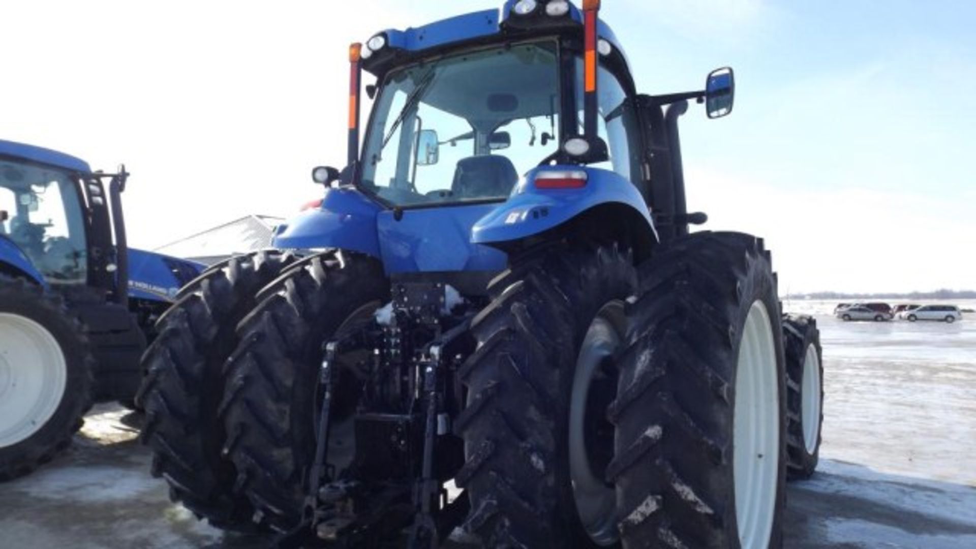 New Holland T8.330 Tractor '12, sn#ZBRC08592 1192 Hrs, MFWD, Deluxe Cab, Buddy Seat, 280 HP, 18/4 - Image 16 of 19