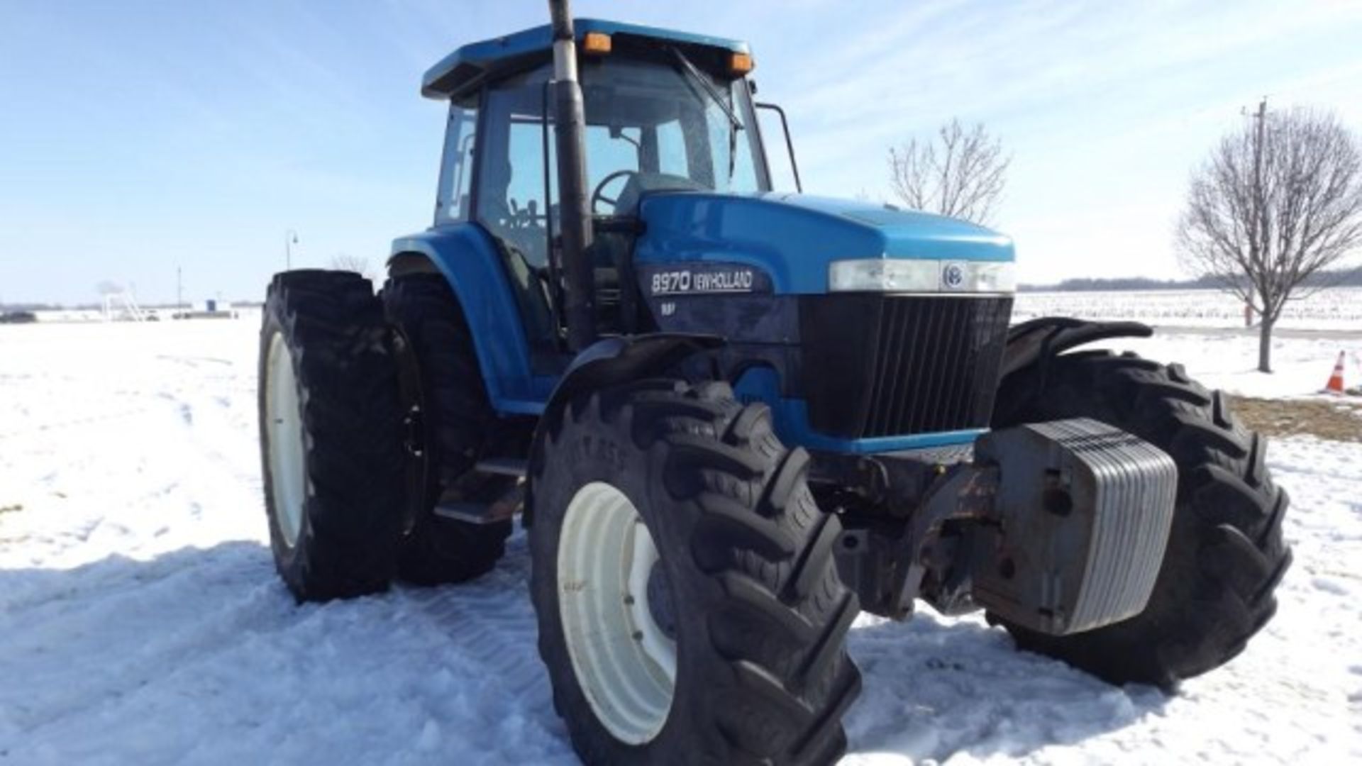 New Holland 8970 Tractor '00, sn#D421614 8028 Hrs, MFWD, Cab, 240 HP, 16/9 Sp, super steer, - Image 2 of 13