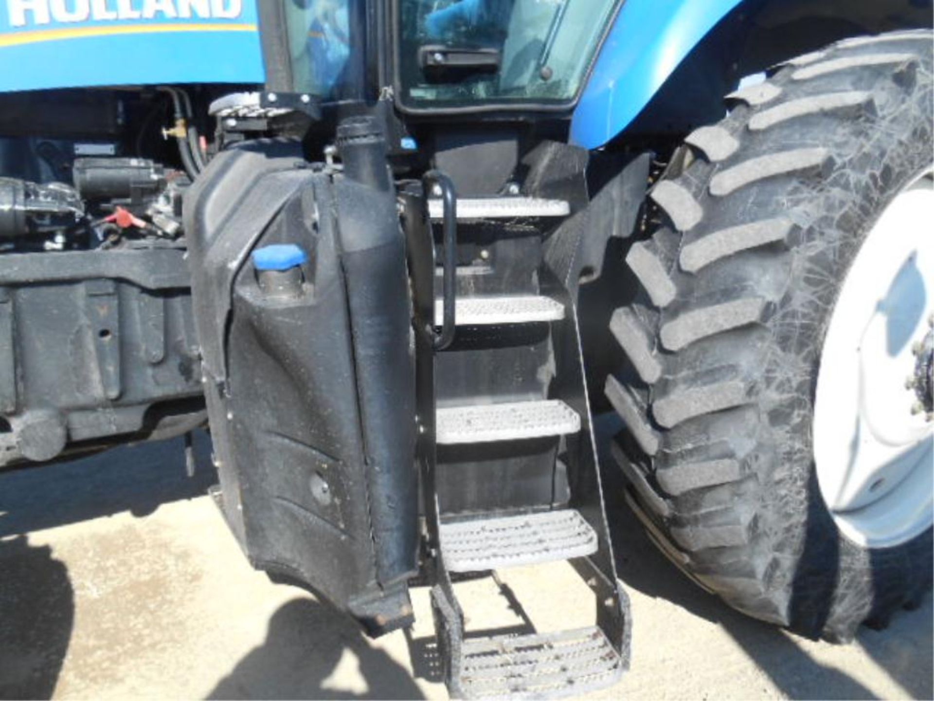 New Holland T8.275 Tractor '12, sn# ZCRC03036 6822+ Hrs, MFWD, Deluxe Cab, Buddy Seat, 235 HP, 18/ - Image 7 of 11