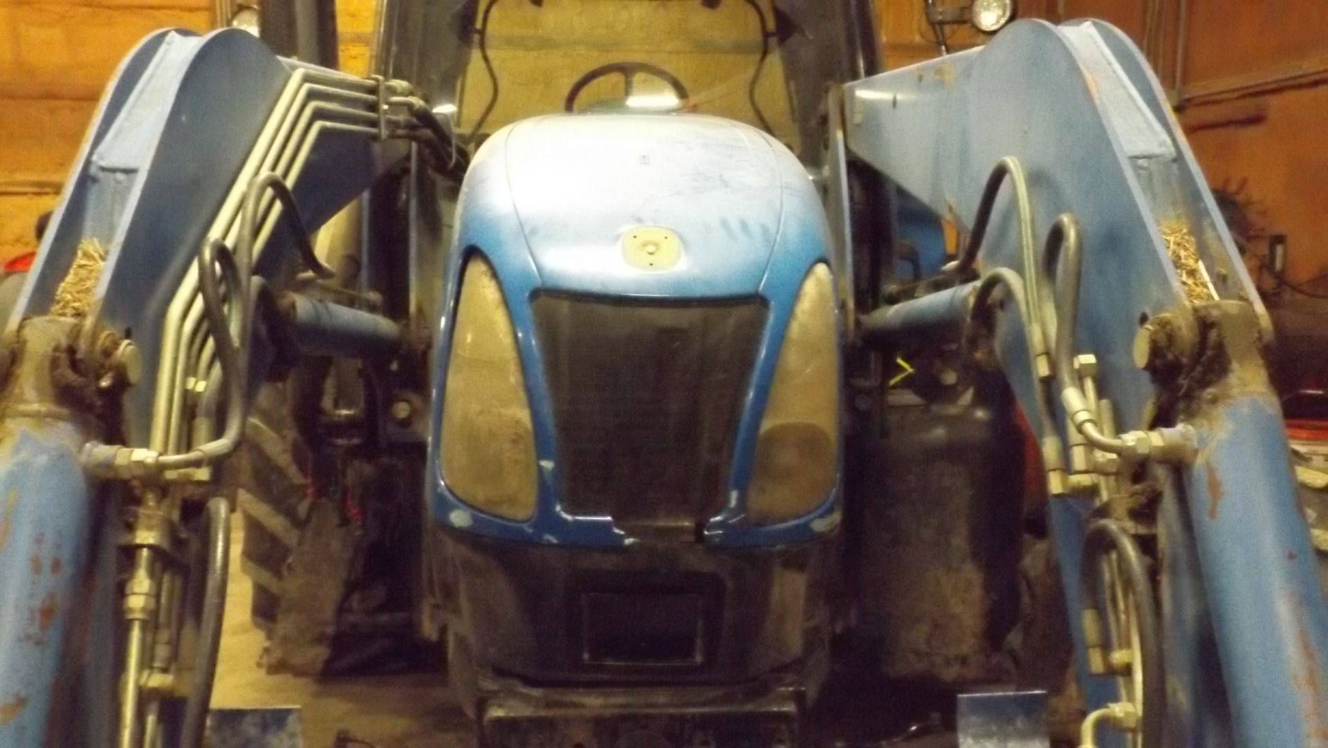 New Holland TS115A Tractor '06, sn# ACP258689 6241 Hrs, MFWD, Cab, 115 HP, 12/2, 3 PT, 540 Pto, 2 - Image 5 of 9