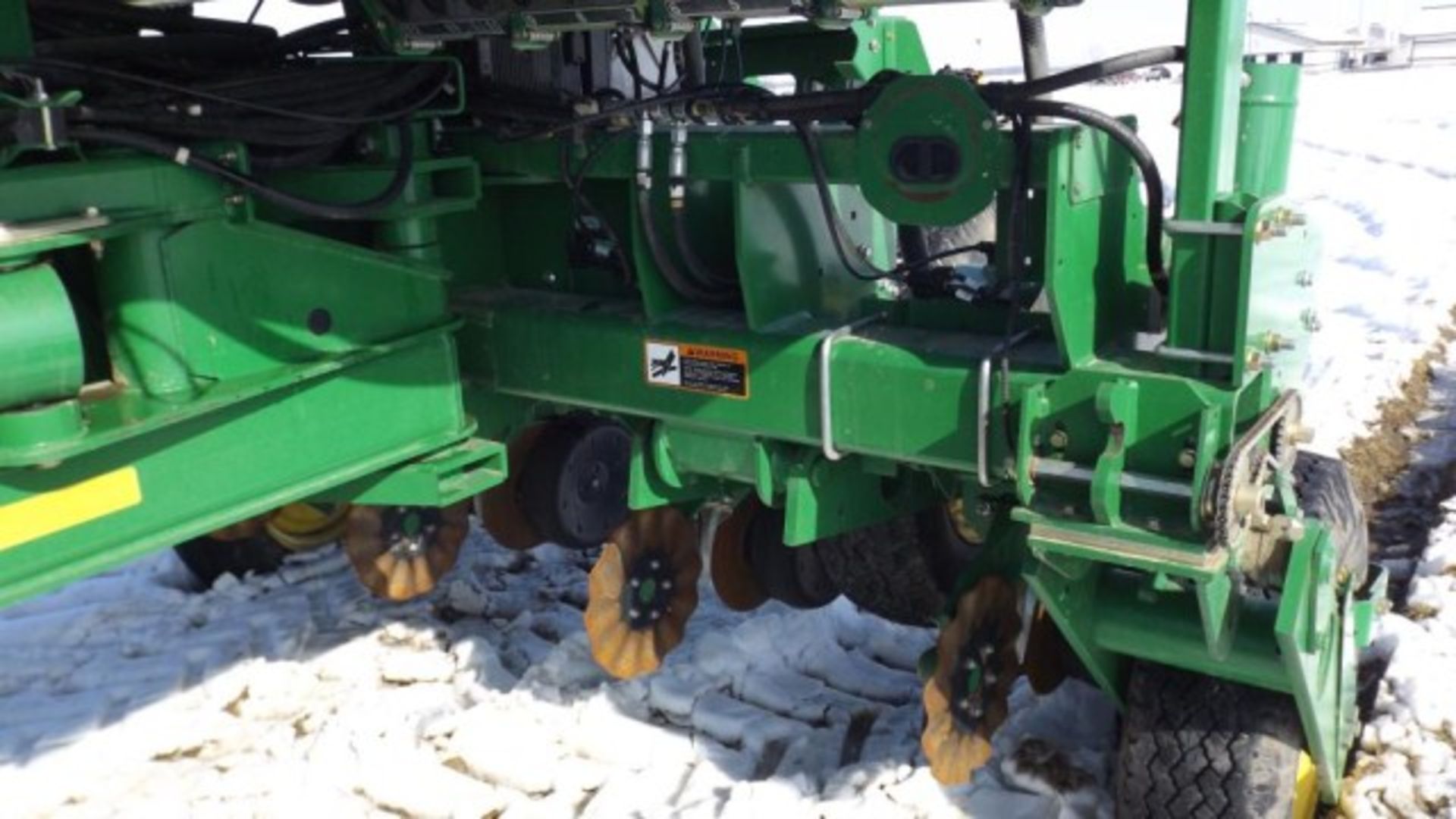 JD 1770NT CCS Planter, '11, sn# 1A01770EVBM740399 24 Row, Pecision Eset Units, Row Command, Hyd. - Image 11 of 23