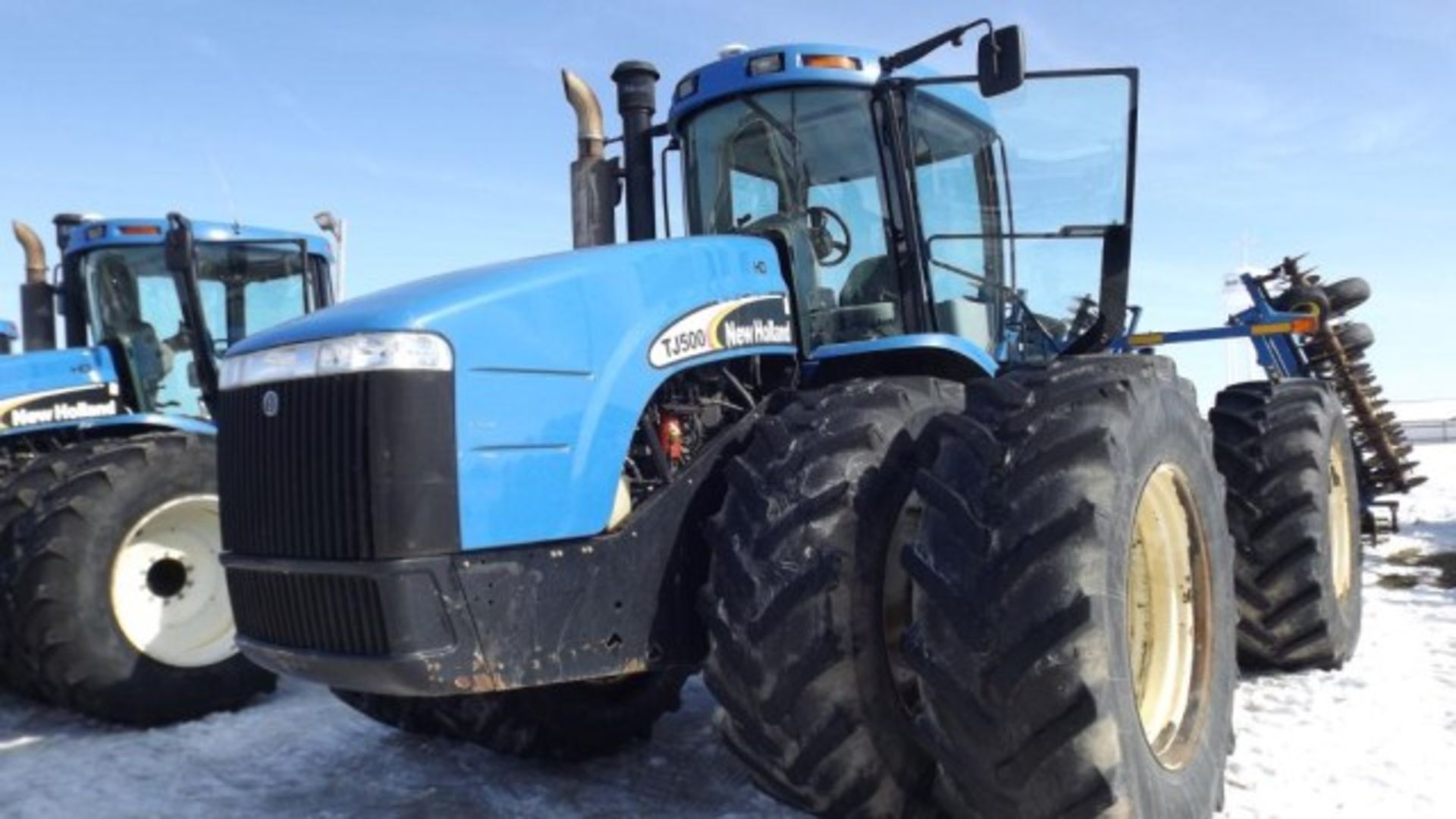 New Holland TJ500 Tractor '05, sn#RVS005048 4617 Hrs, 4WD, Fully Equipped Cab, 500 HP, 16/2 PS,