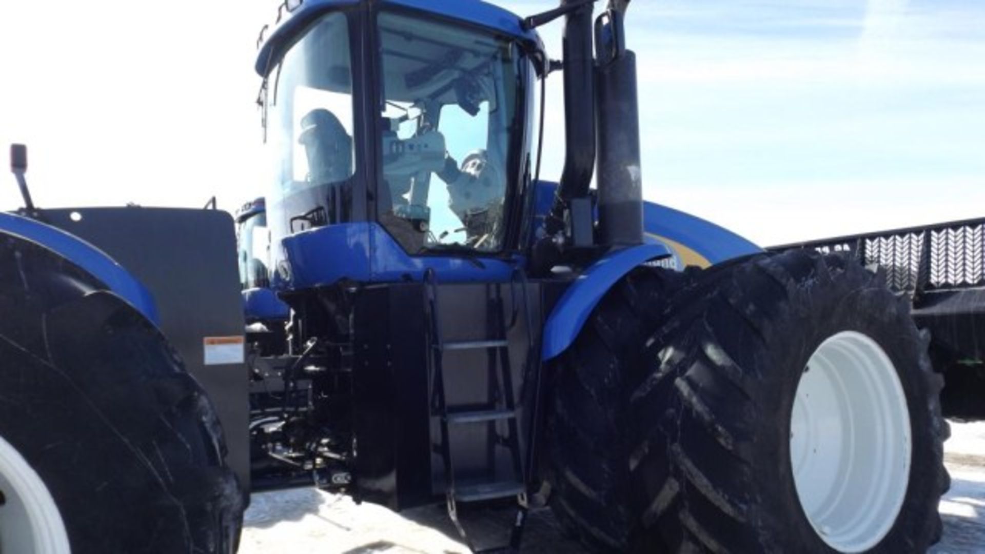 New Holland T9060 HD Tractor '11, sn# ZBF212353 4WD, Deluxe Cab, Buddy Seat, 535 HP, 16/2 PS, - Image 3 of 21