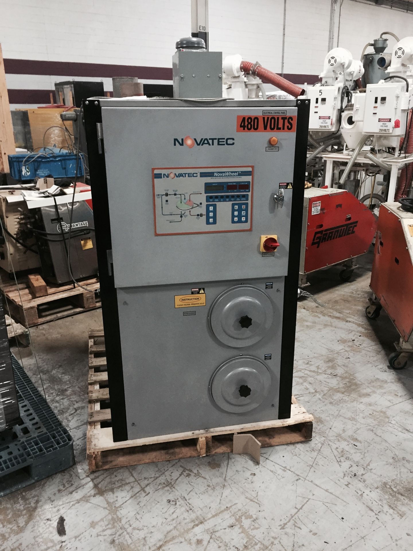 Novatec NW-300 Dryer: Manufactured 12/2007, 460v, Serial # NW-300-46-004 *LOCATED IN ITASCA, IL