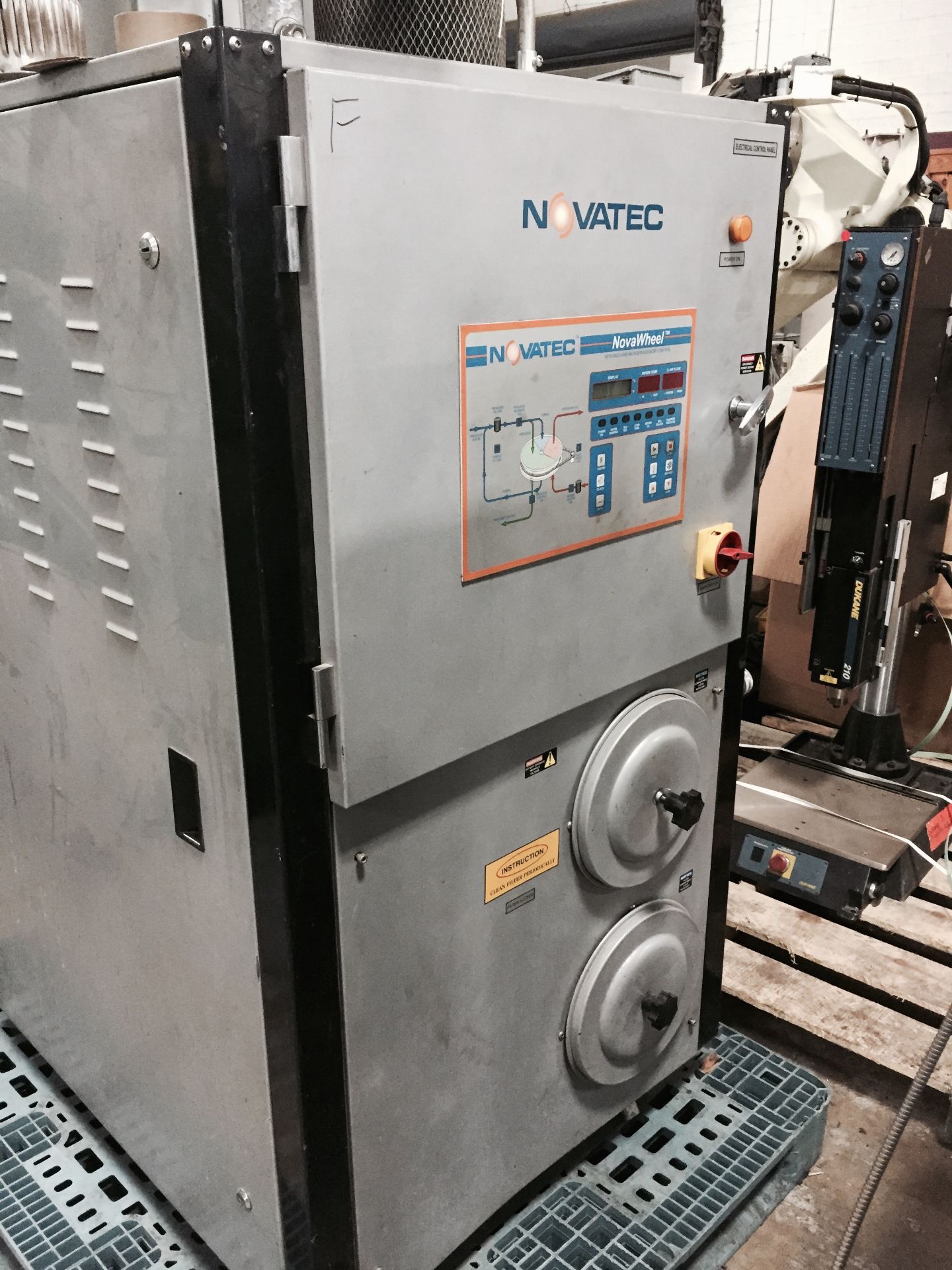 Novatec NW-300 Dryer: Manufactured 11/2007, 460v, With Novatec Hopper - *LOCATED IN ITASCA, IL