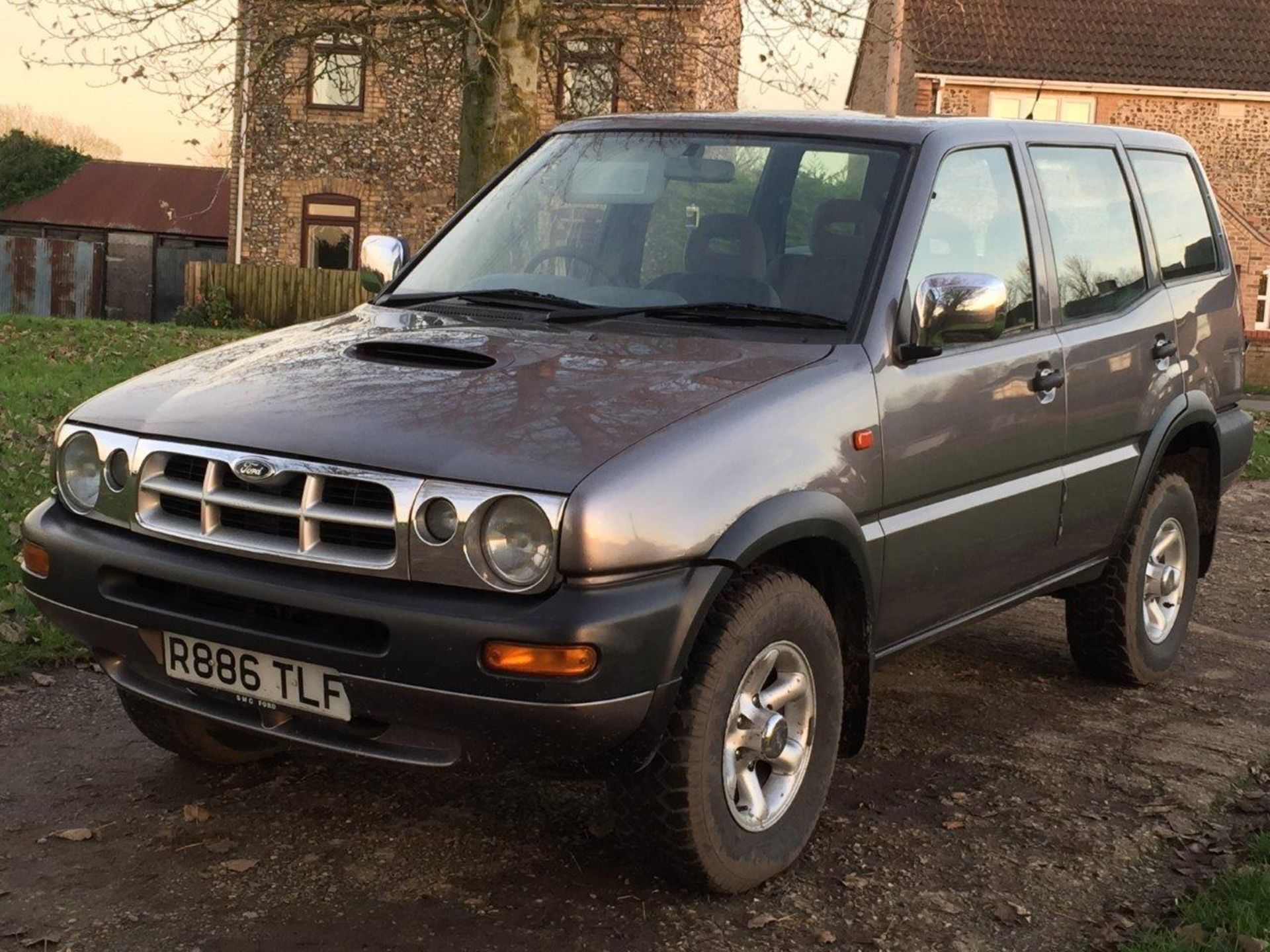 1997/R REG FORD MAVERICK GLS 2.7TD LWB *NO VAT* - Image 2 of 12