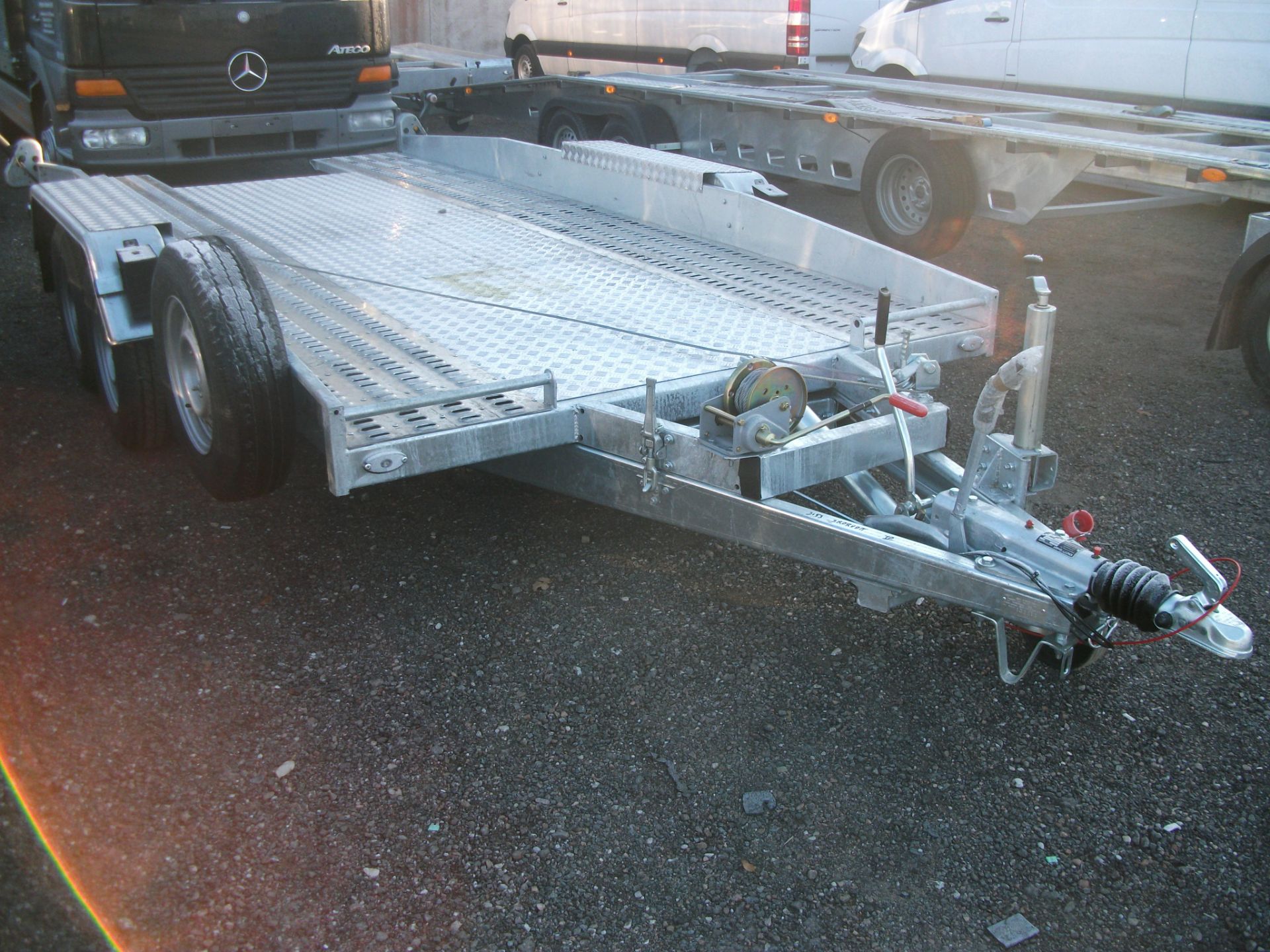 CAR TRANSPORTER TRAILER TILT WITH DOCUMENTS