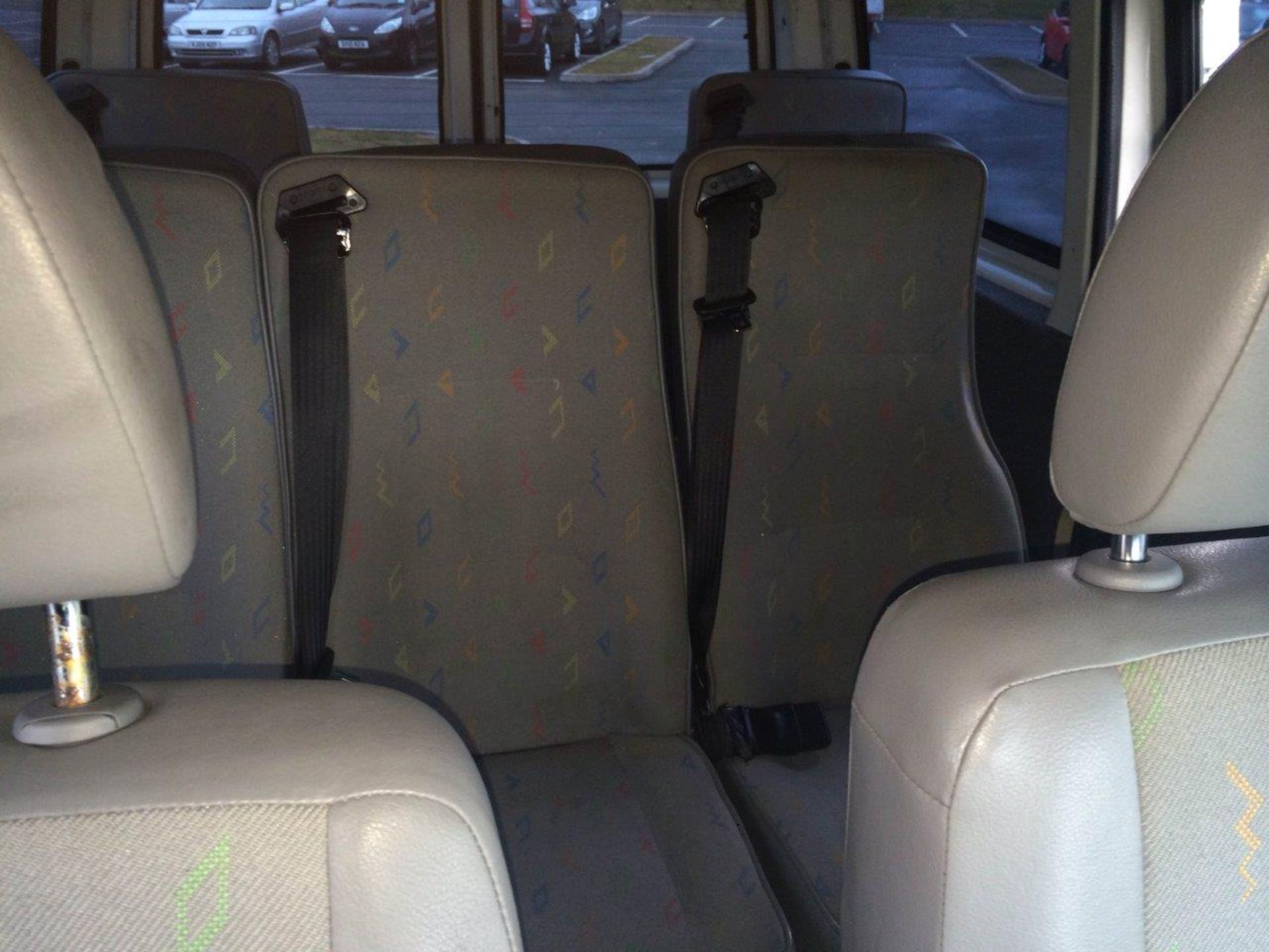 2007/57 REG VOLKSWAGEN TRANSPORTER T28 84 TDI SWB 8 SEAT SHUTTLE BUS - Image 9 of 9