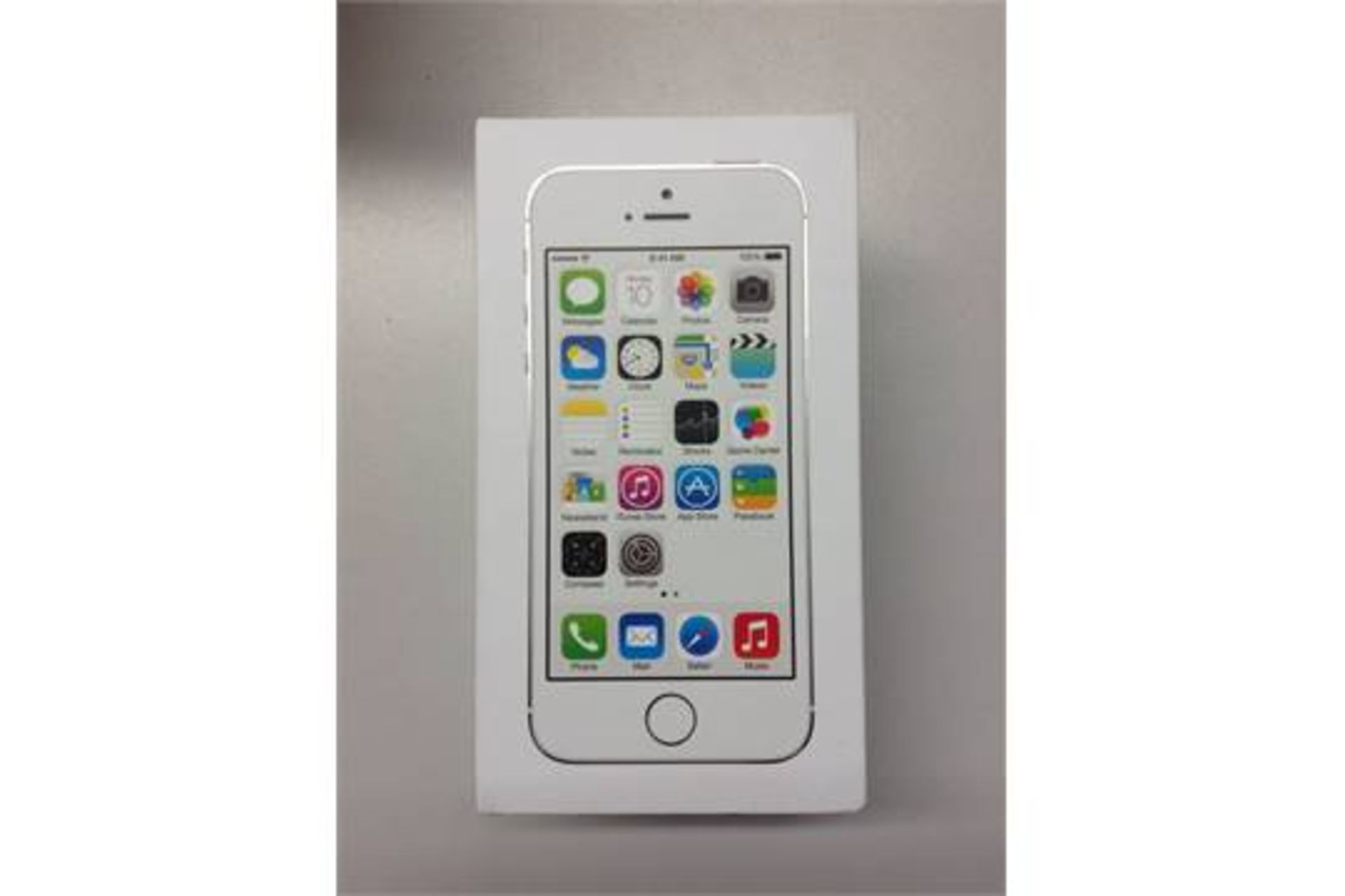 IPHONE 5S 16GB SILVER UNLOCKED PERFECT WORKING ORDER - Image 2 of 9