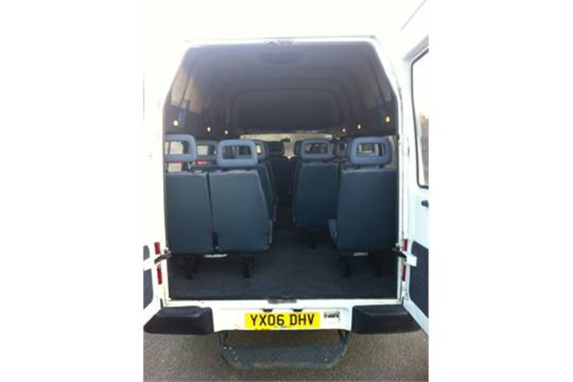 2006 LDV CONVOY 400 D LWB 17 SEAT MINIBUS PSV ONE OWNER - Image 9 of 10