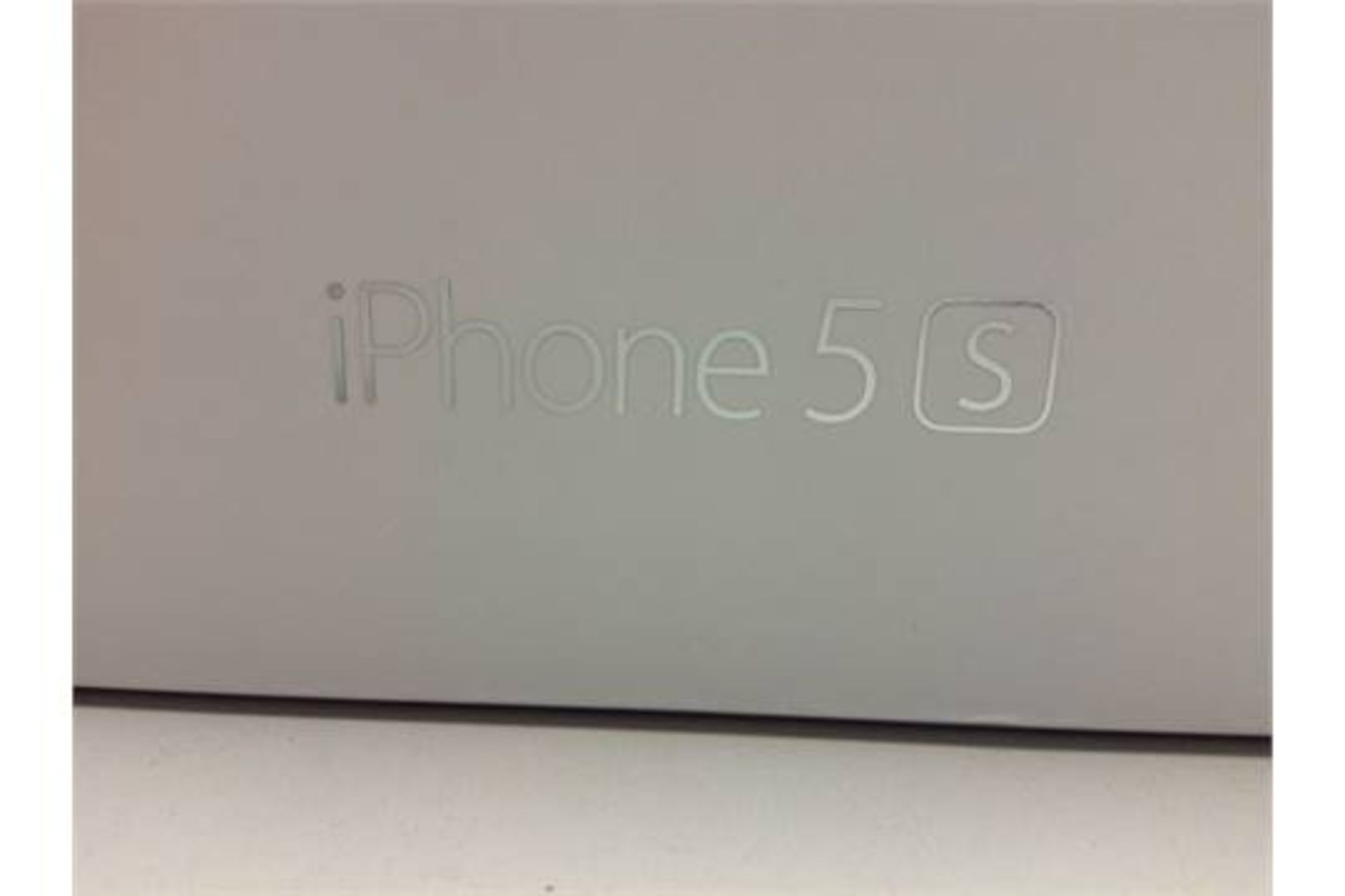 IPHONE 5S 16GB SILVER UNLOCKED PERFECT WORKING ORDER - Image 3 of 9